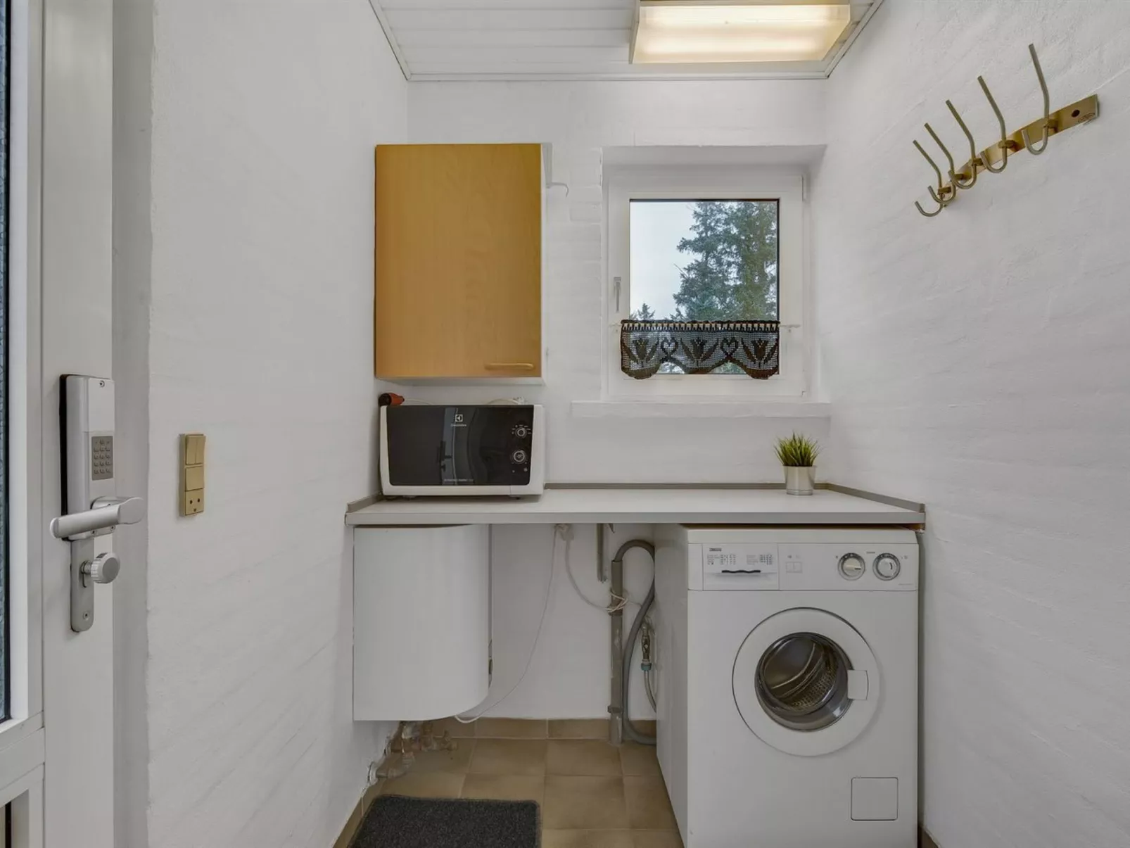 "Pernilla" - 2km from the sea-Binnen