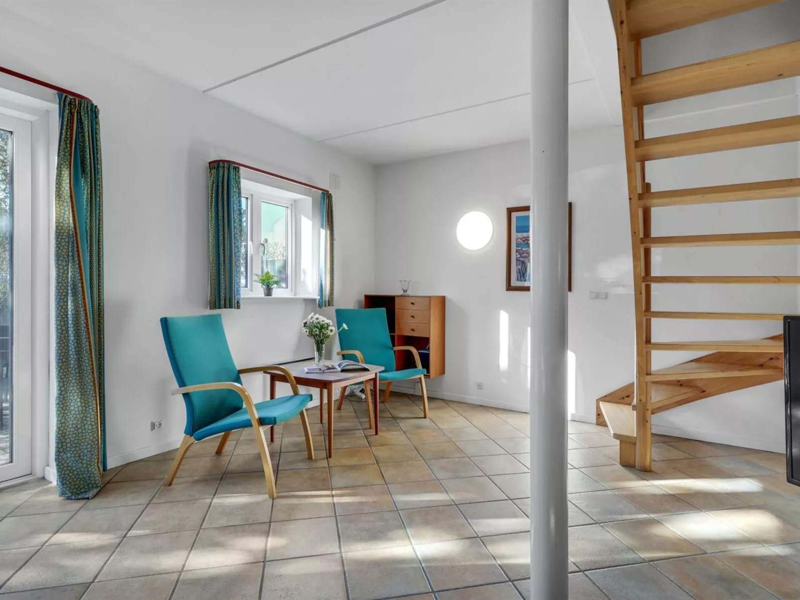 "Oneida" - 800m from the sea-Binnen