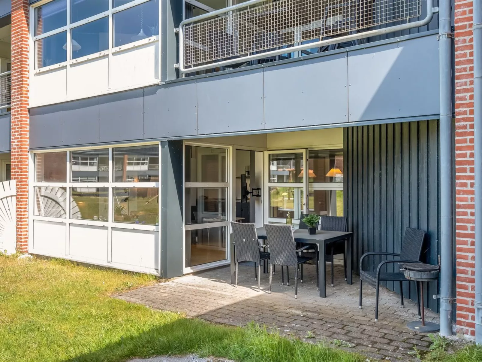 "Akai" - 100m from the sea - Buiten