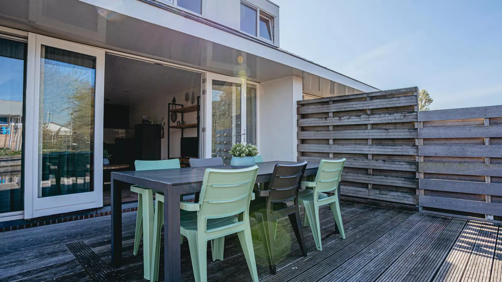 Busch en Dam-Terrasbalkon