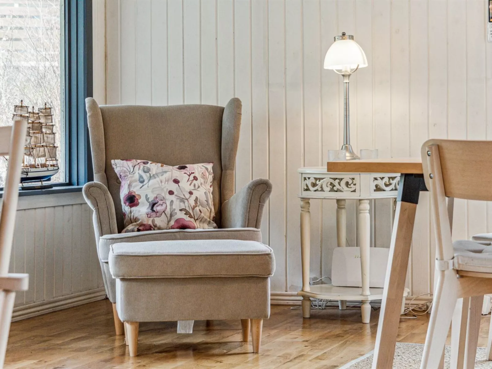 "Ulfiat" - 2km from the sea-Binnen