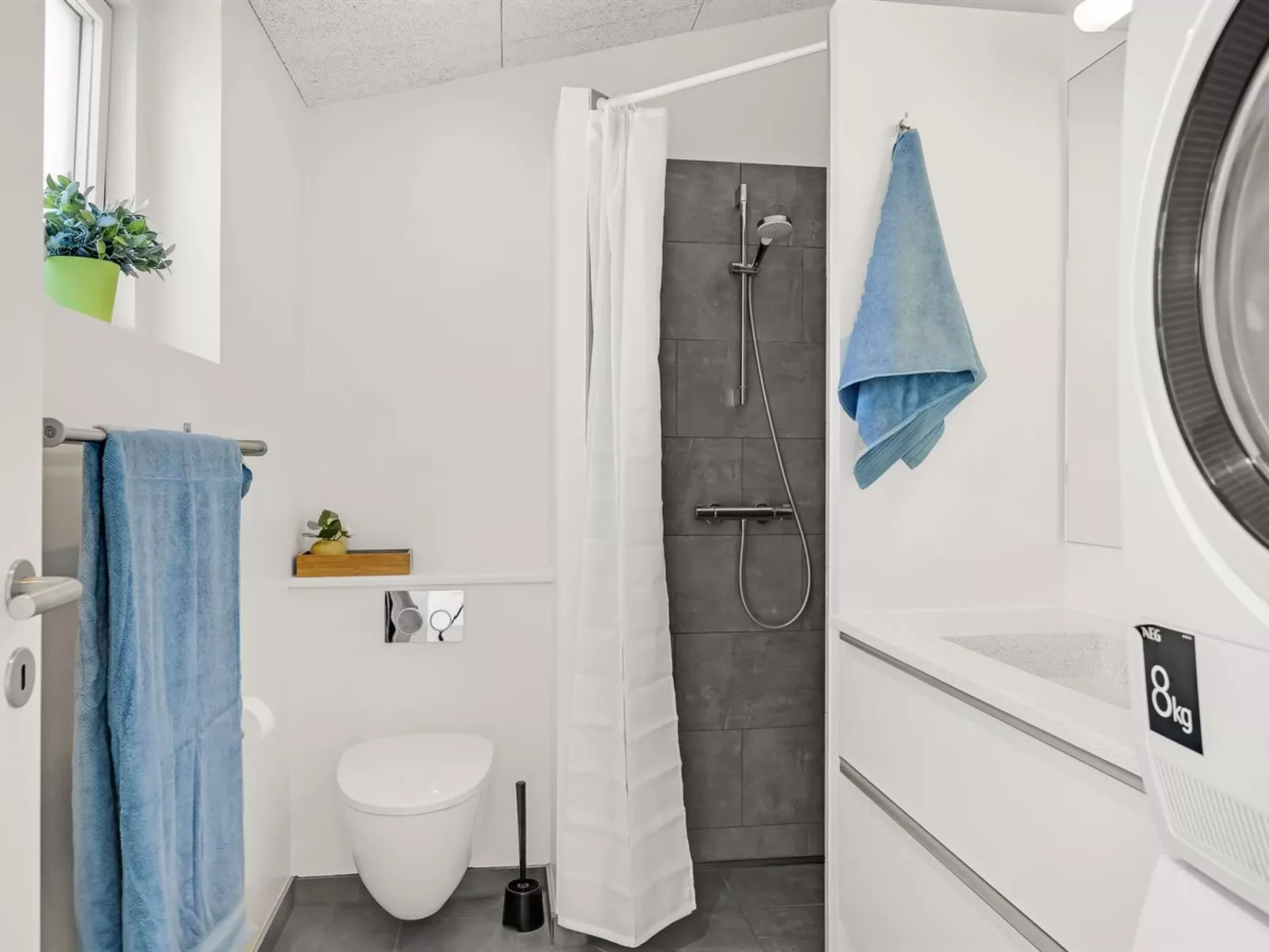 "Carit" - 450m from the sea-Binnen