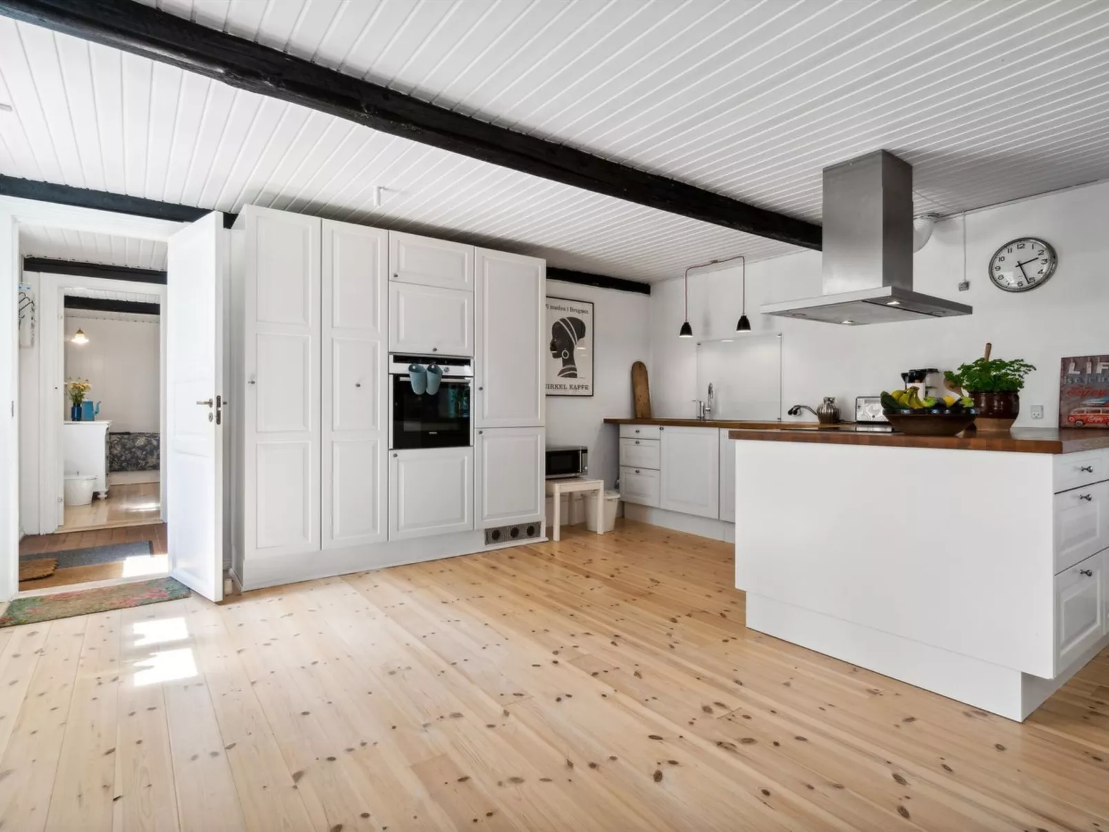 "Héléne" - 2.4km from the sea-Binnen