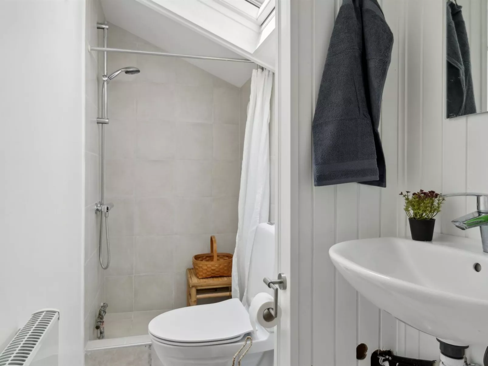 "Karl" - 4km from the sea-Binnen