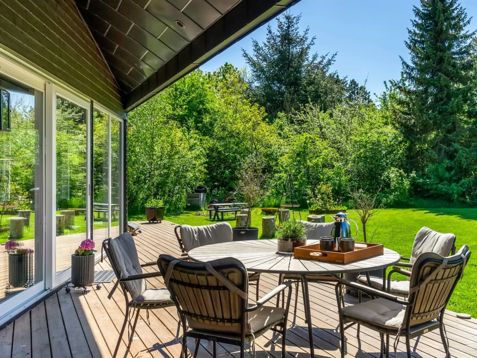 "Melina" - 900m to the fjord-Buiten