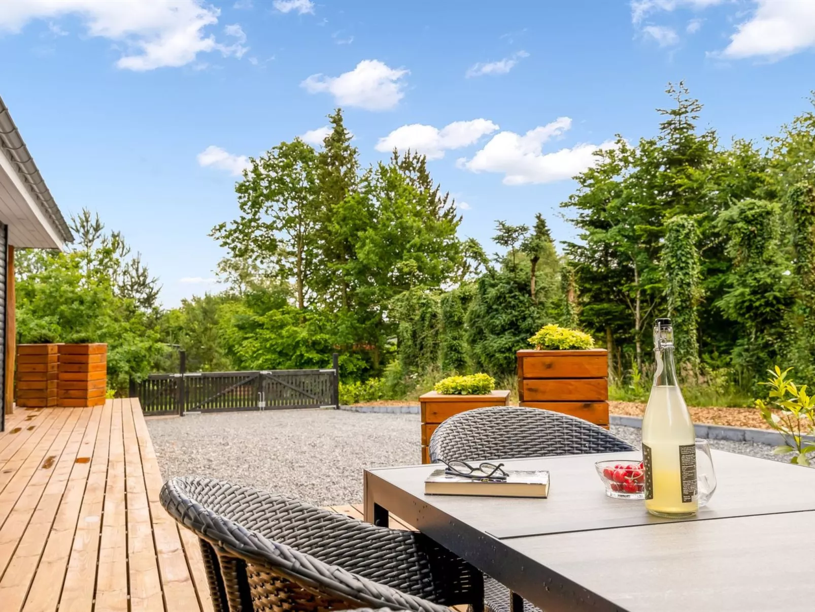 "Skip" - 300m to the fjord-Buiten