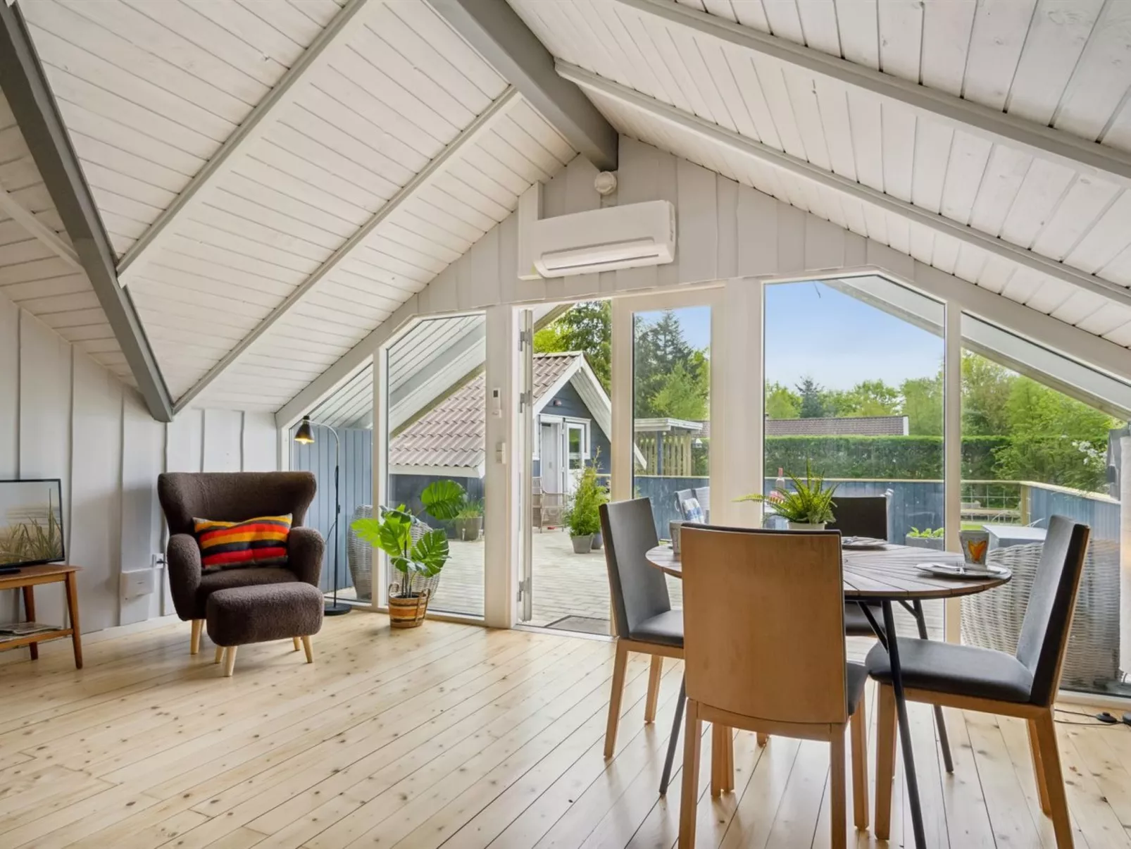 "Fenna" - 30km from the sea-Binnen