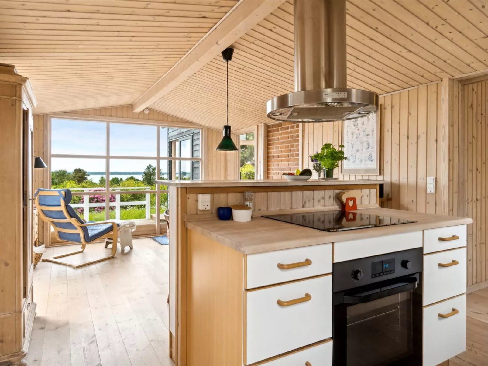 "Skamhals" - 440m to the fjord-Binnen