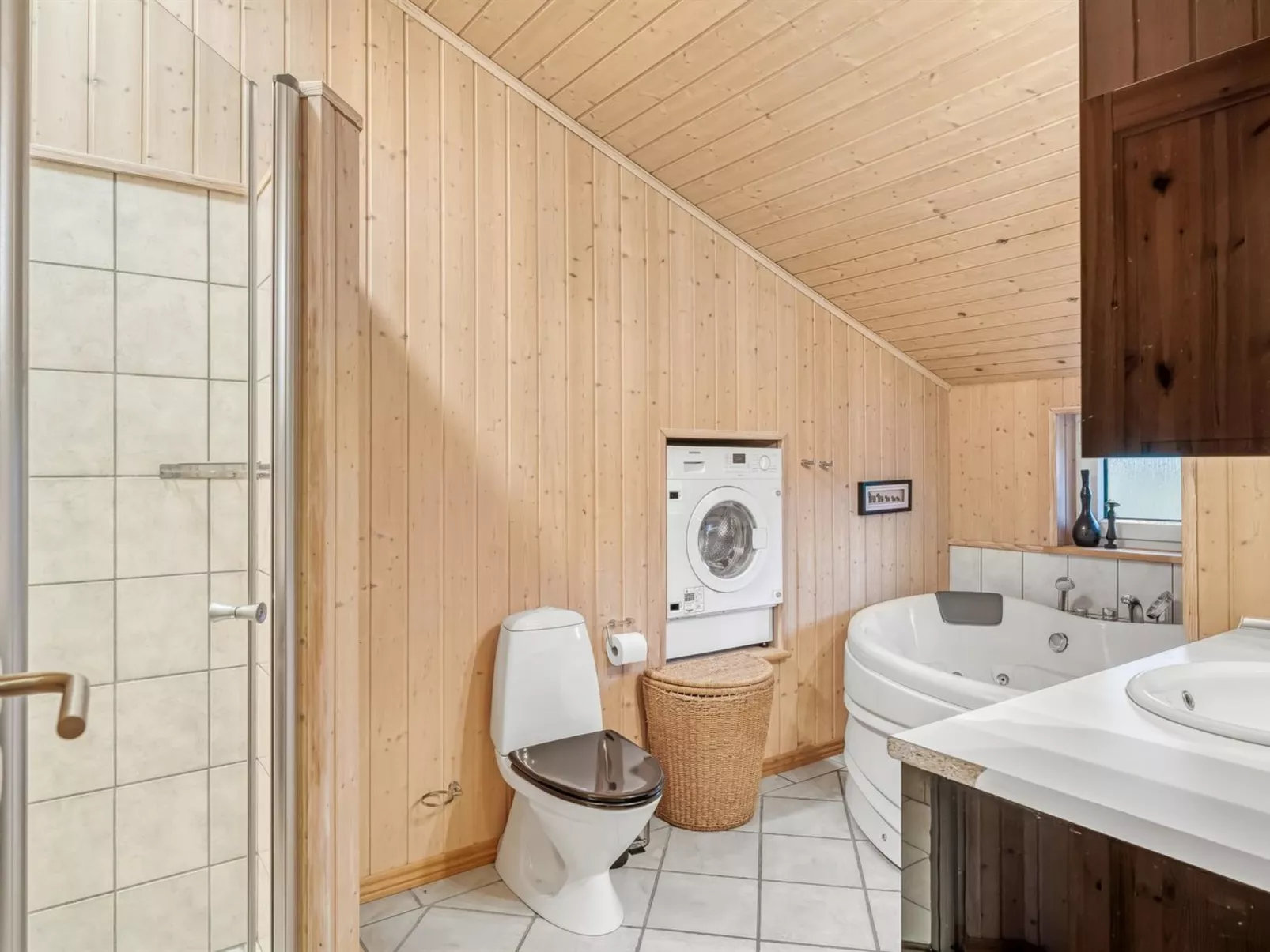 "Fenia" - 350m to the fjord-Binnen