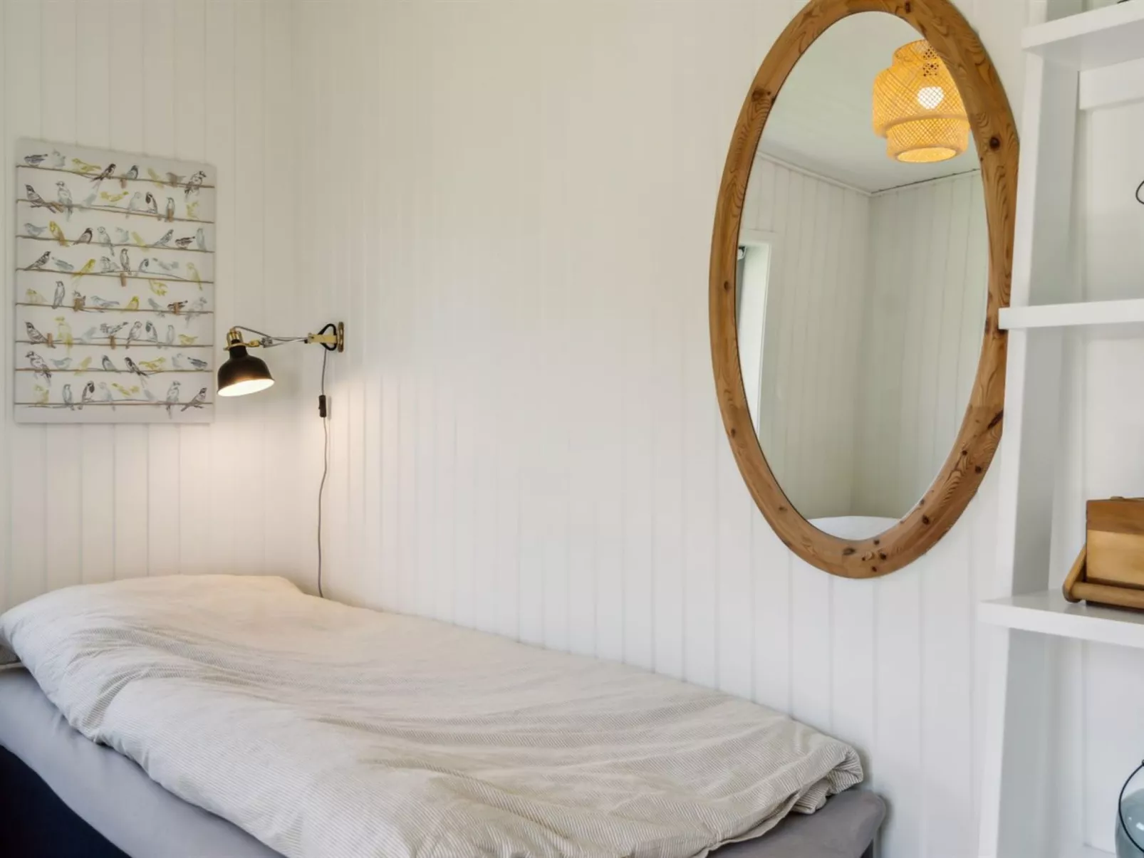 "Fokke" - 450m from the sea-Binnen