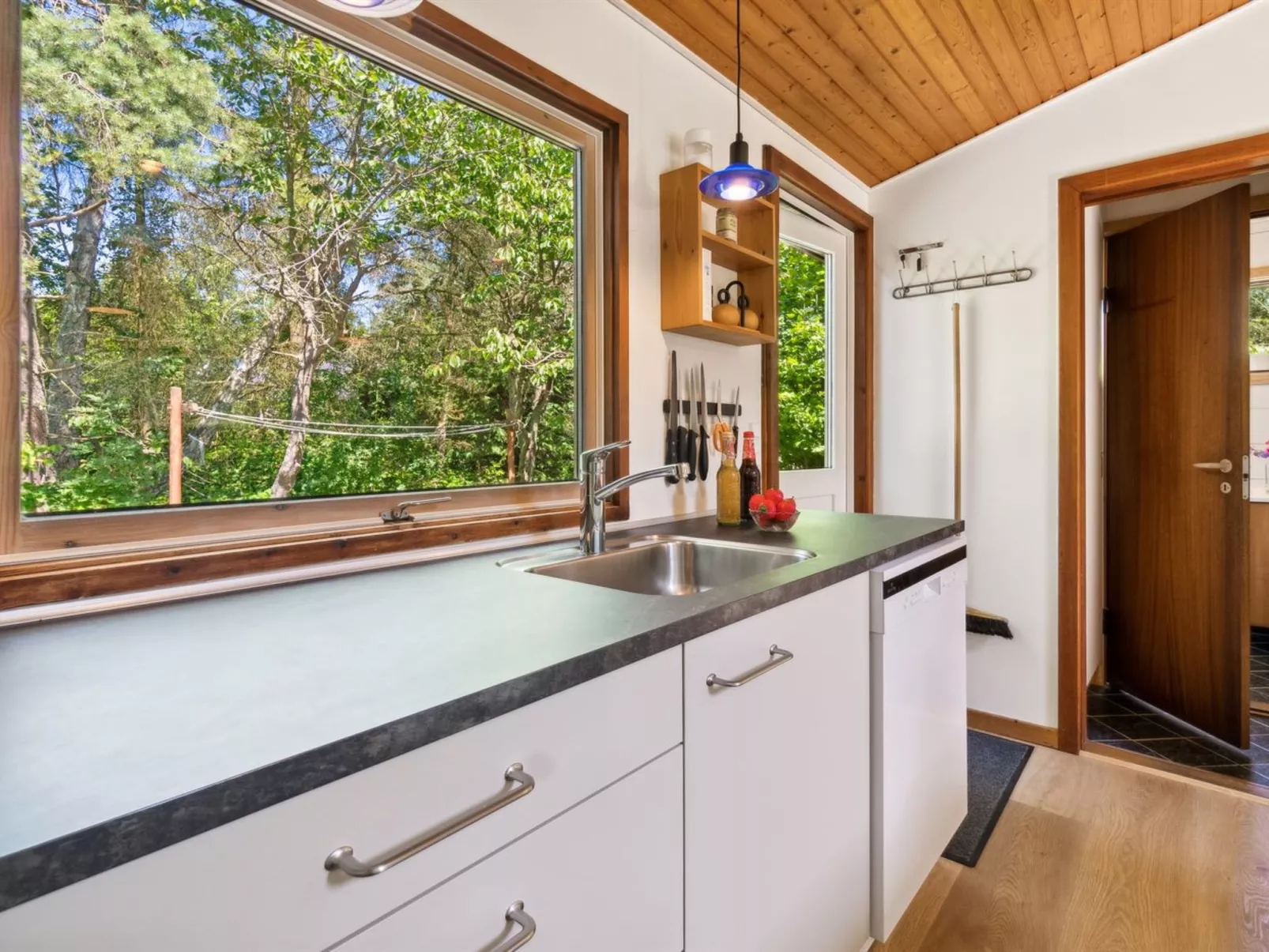 "Gullmaj" - 200m from the sea-Binnen