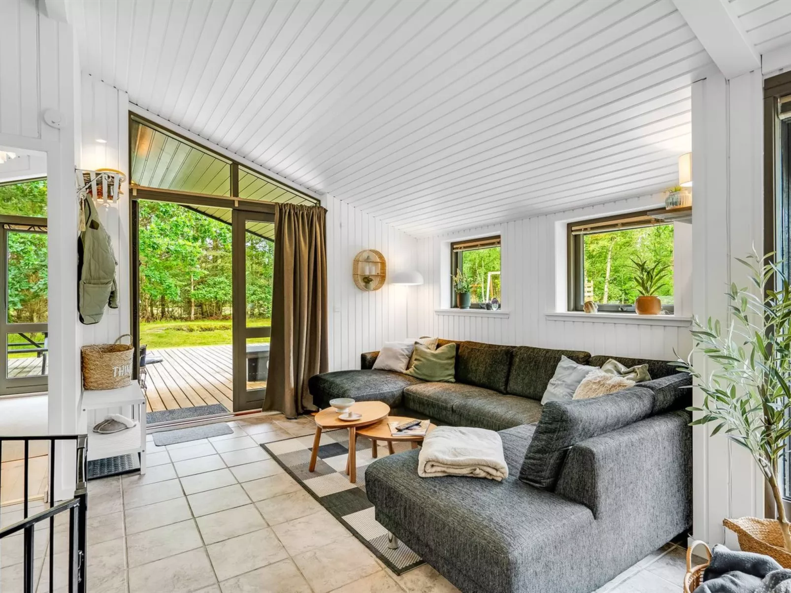 "Aleida" - 400m from the sea-Binnen