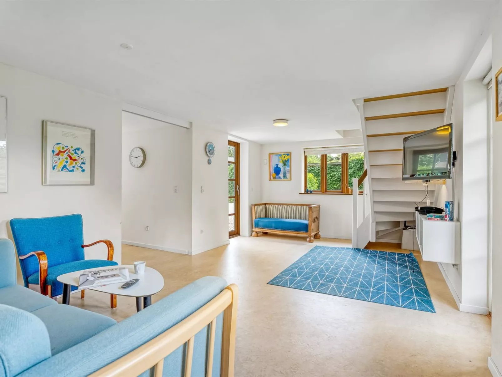 "Henkil" - 175m from the sea-Binnen