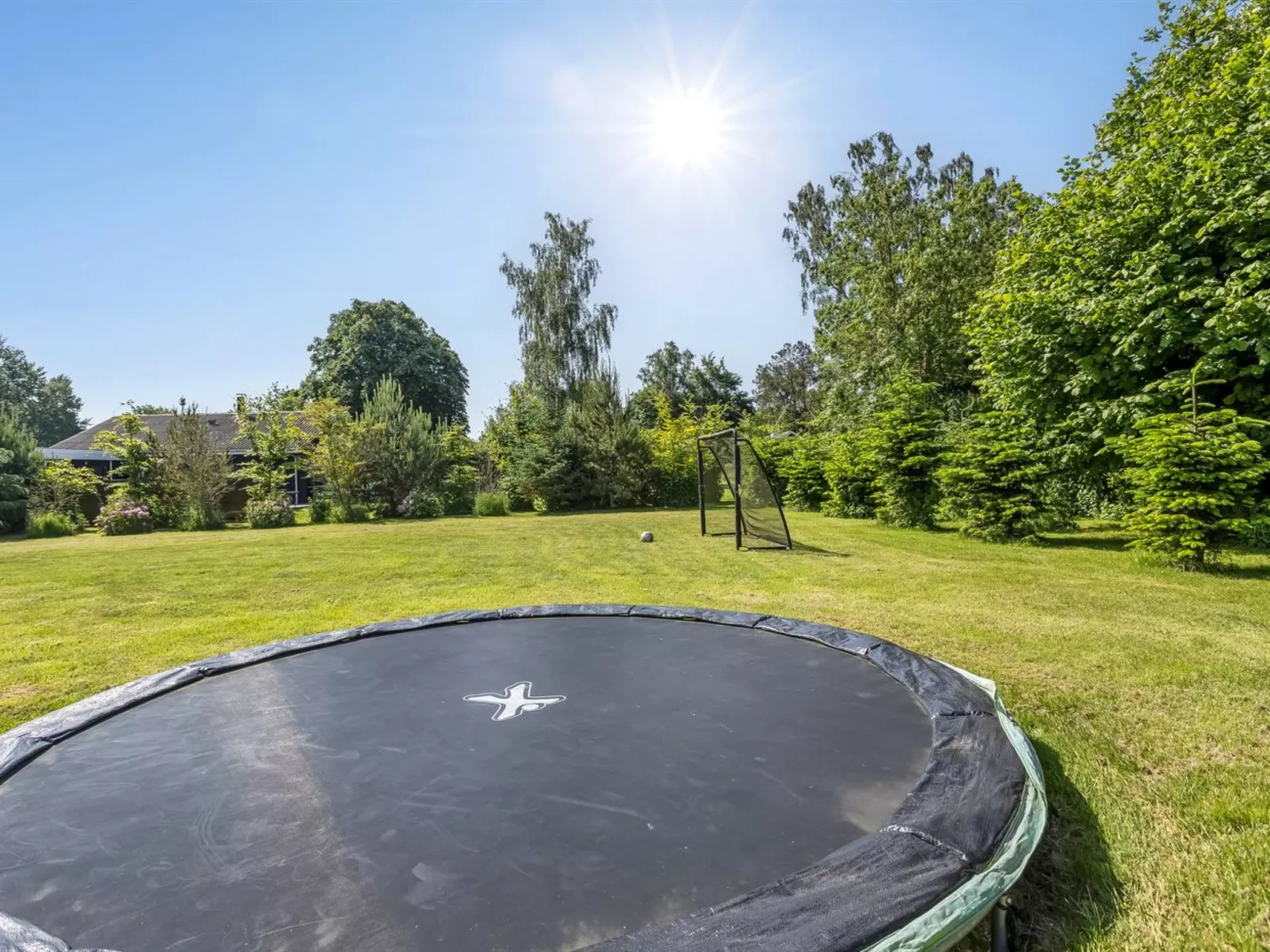 "Laulu" - 200m from the sea-Buiten