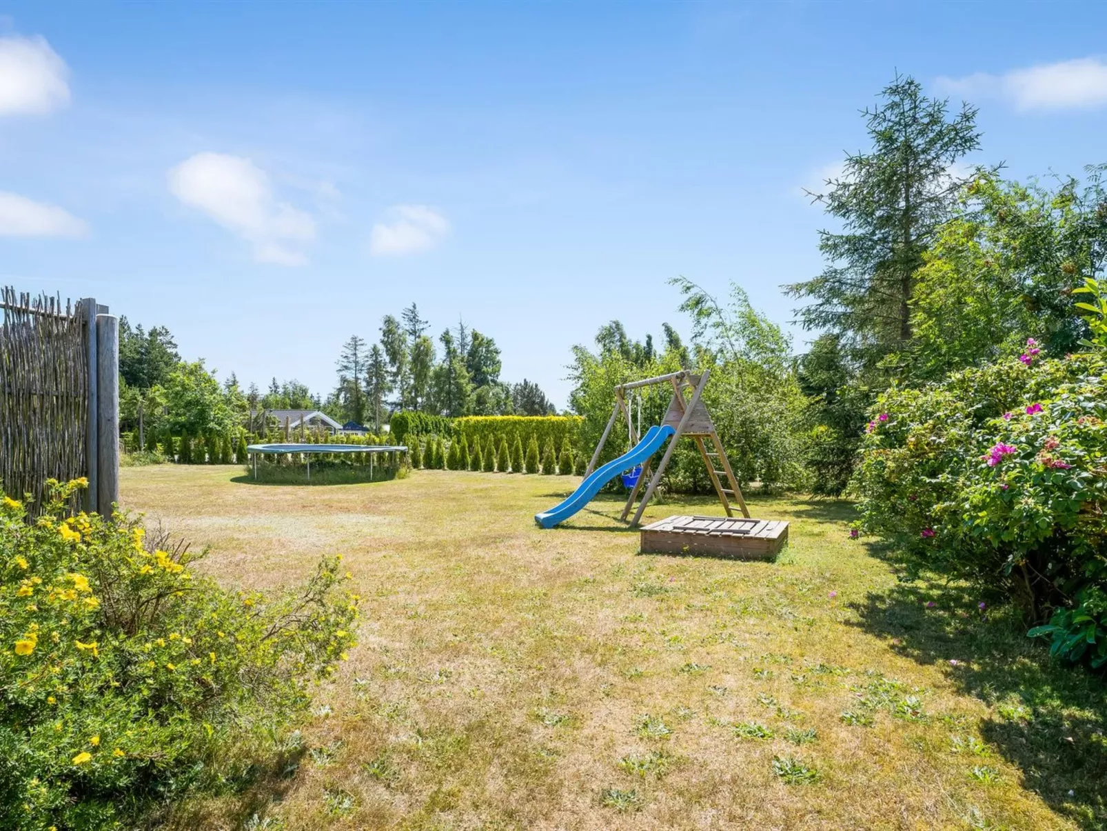 "Estella" - 900m from the sea-Buiten