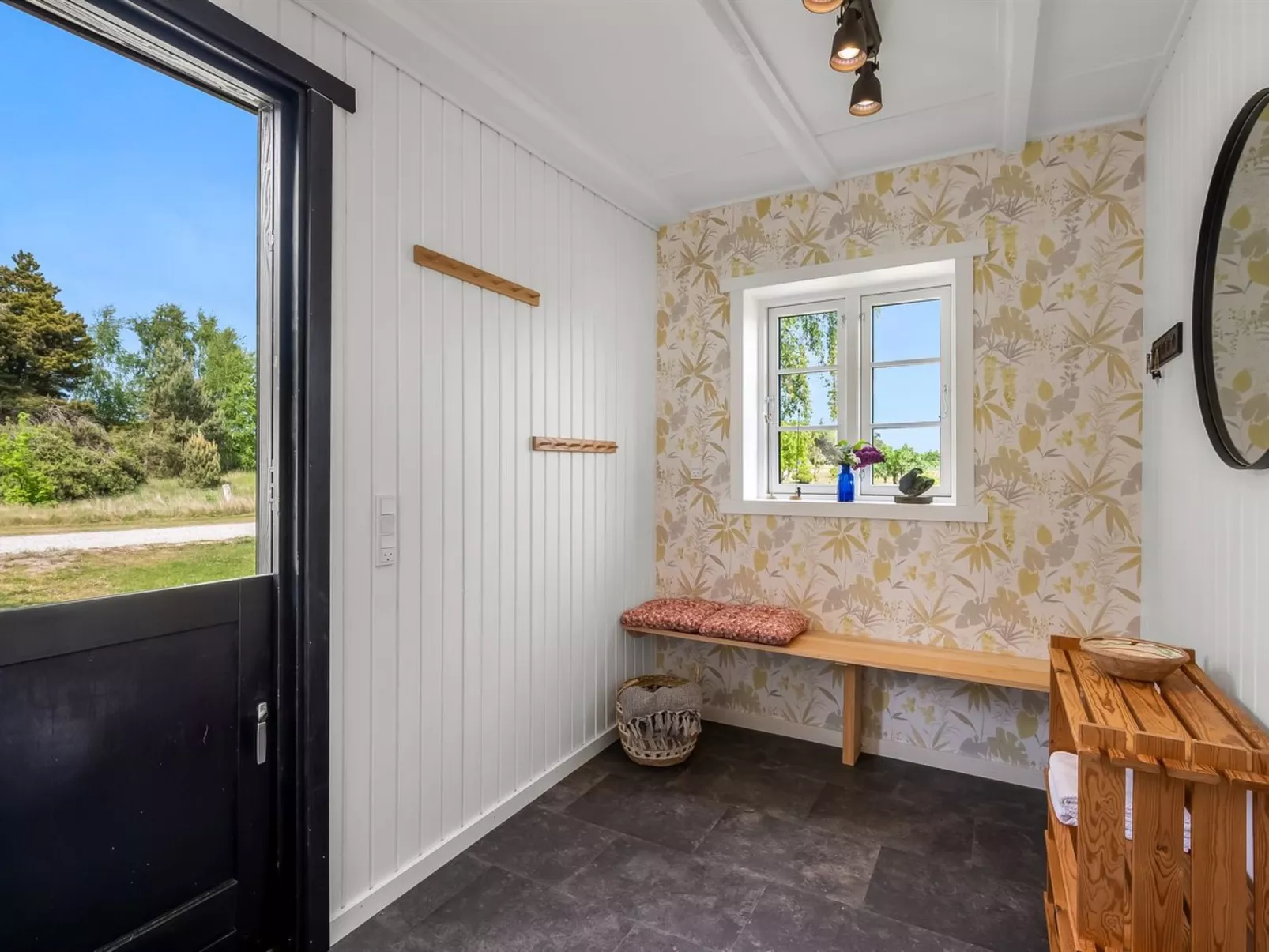 "Blomma" - 1km from the sea-Binnen