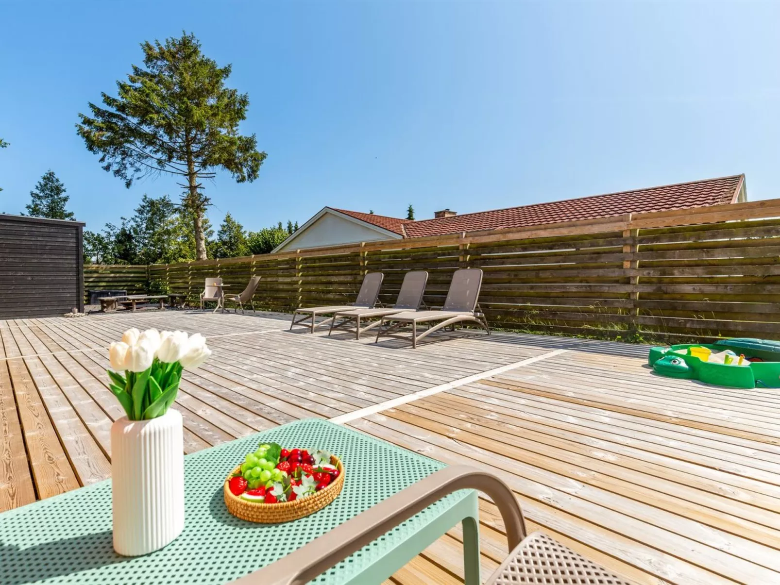 "Kerttuli" - 540m from the sea-Buiten