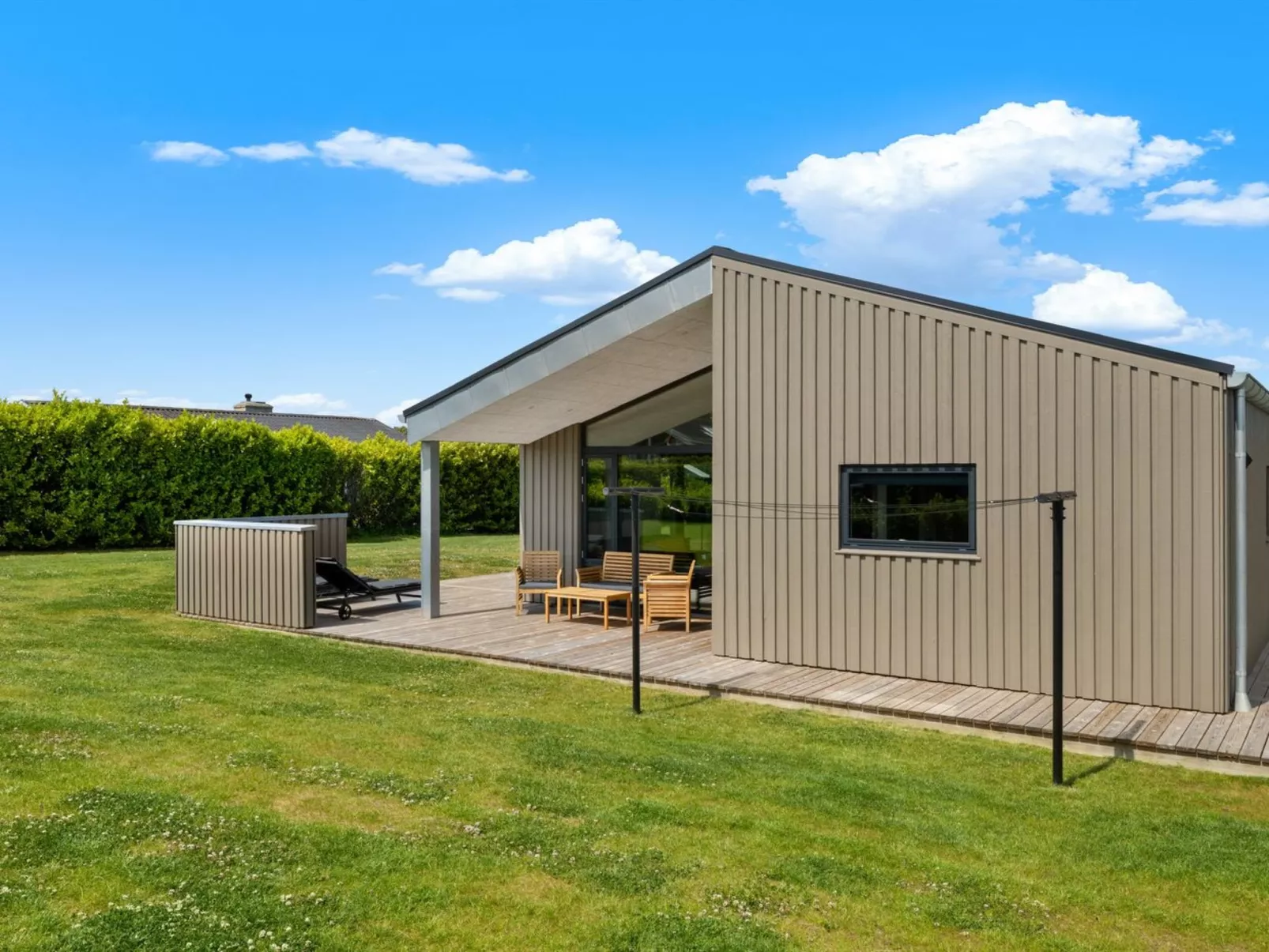 "Tydkil" - 250m from the sea-Buiten