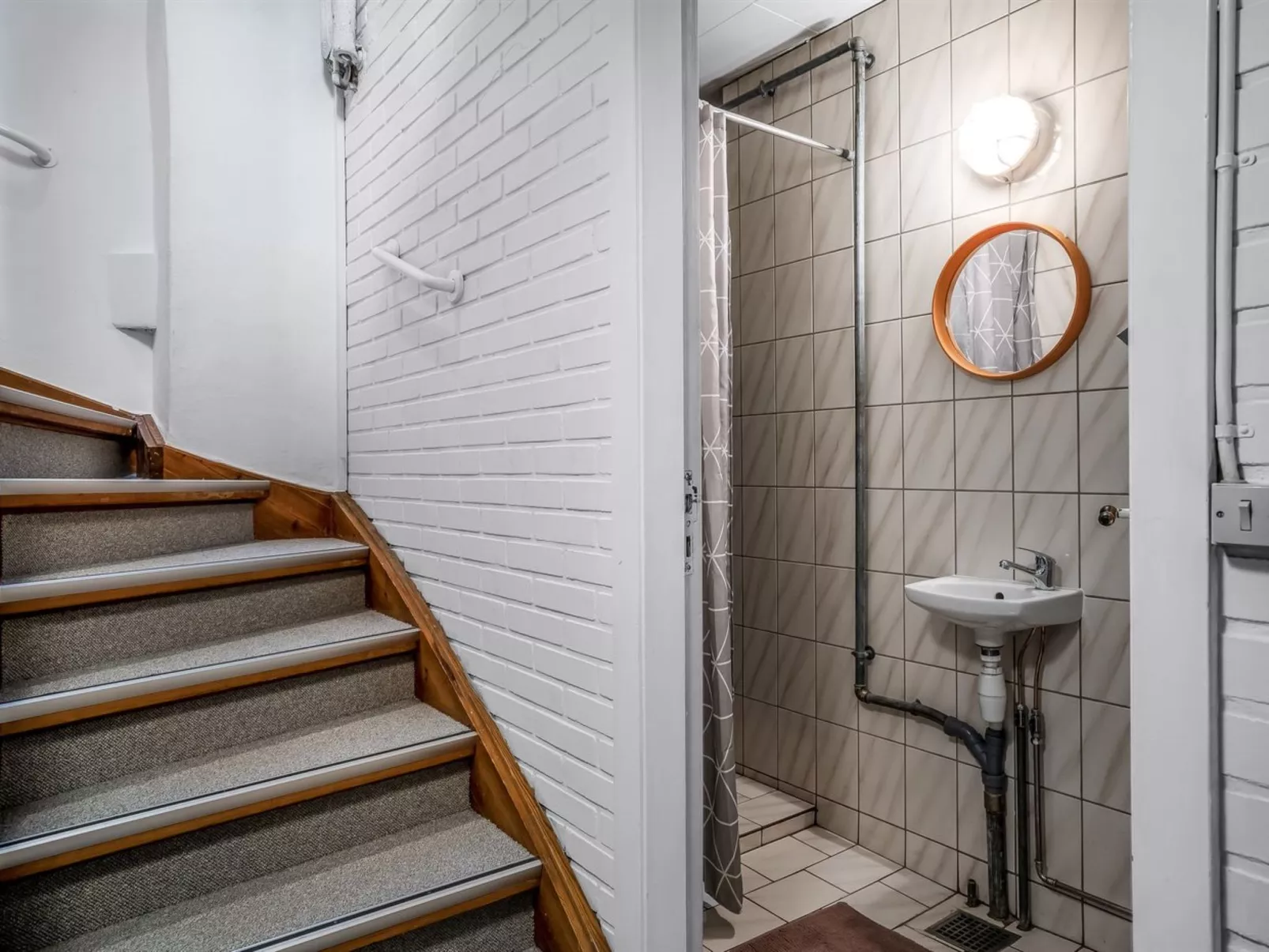 "Eva" - 9km to the fjord-Binnen