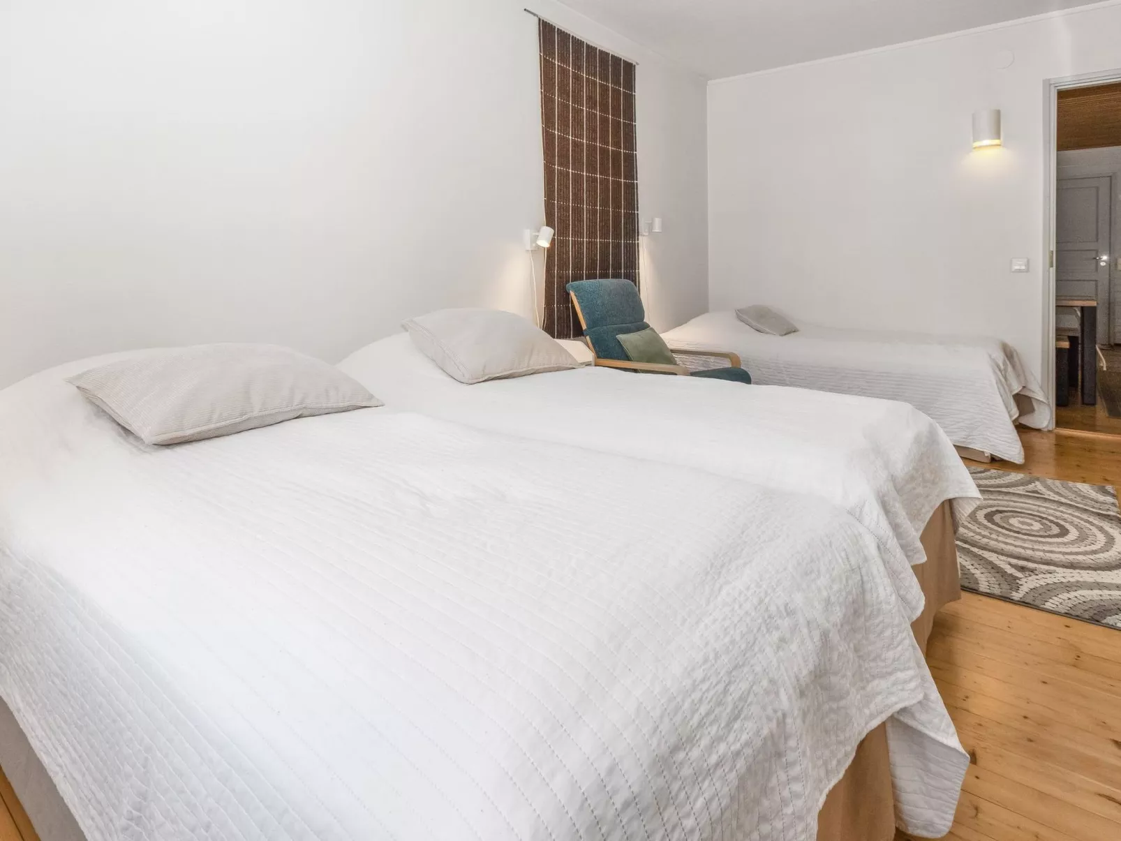 Saariseläntie 8 e 11-Binnen