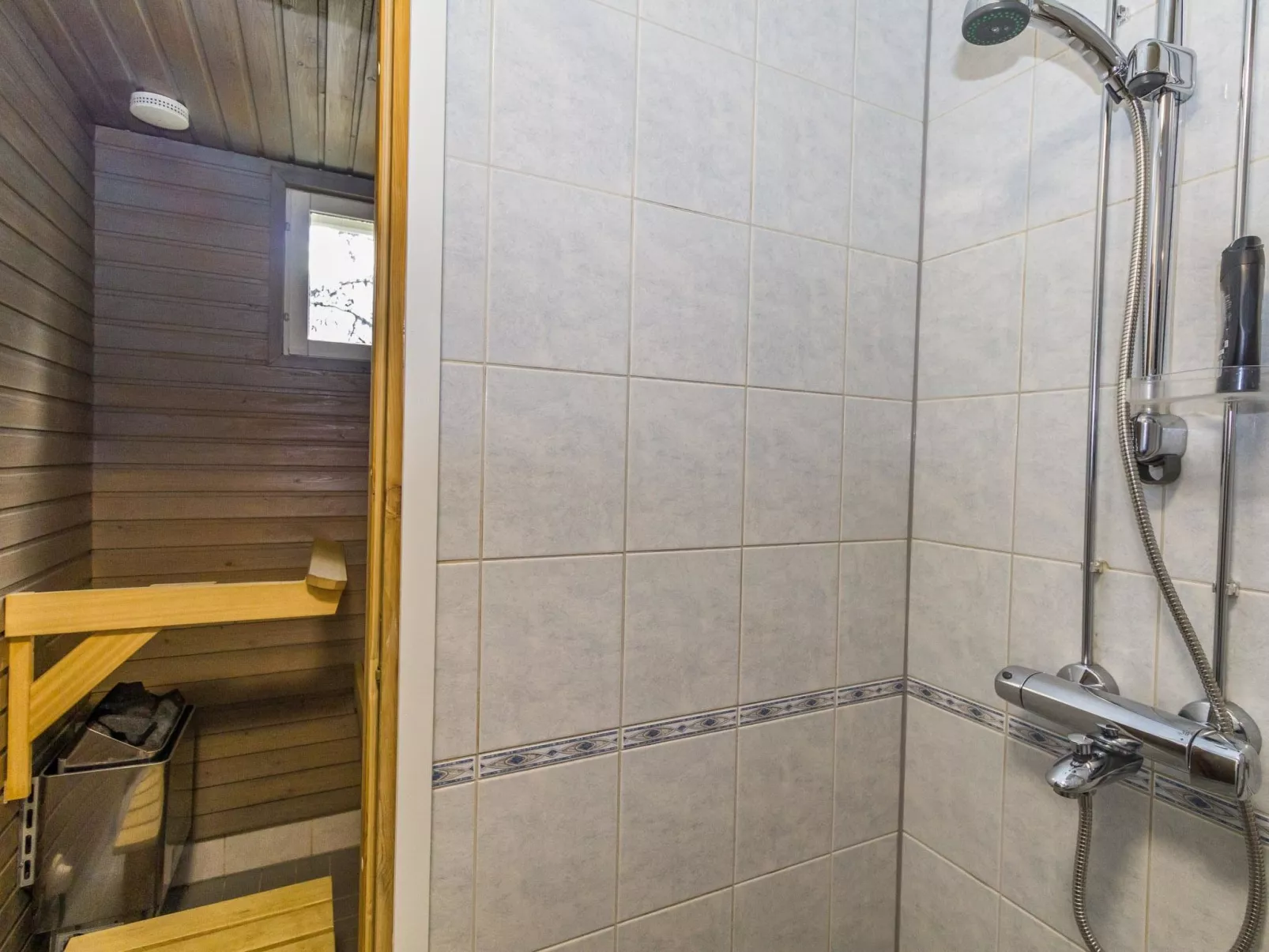 Outapailakka k 15-Binnen