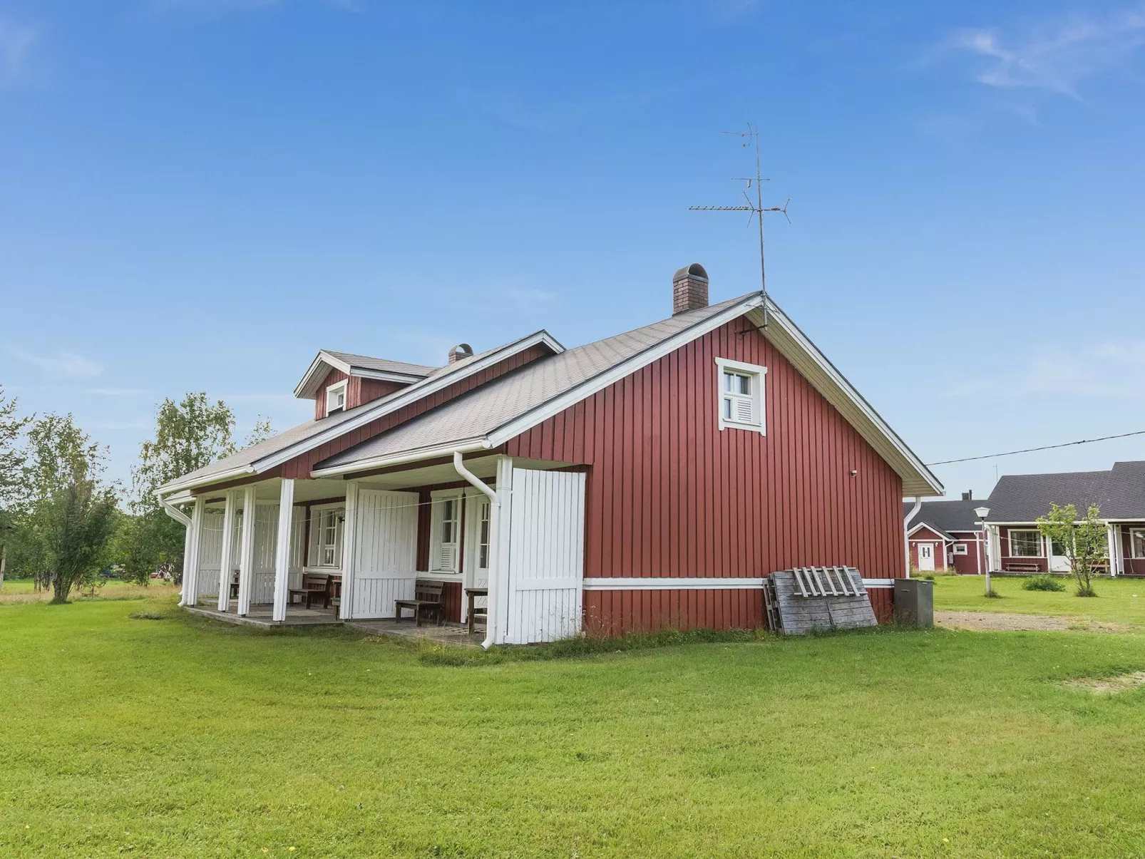 Ylläskarpalo 1 päätyhuoneisto-Binnen