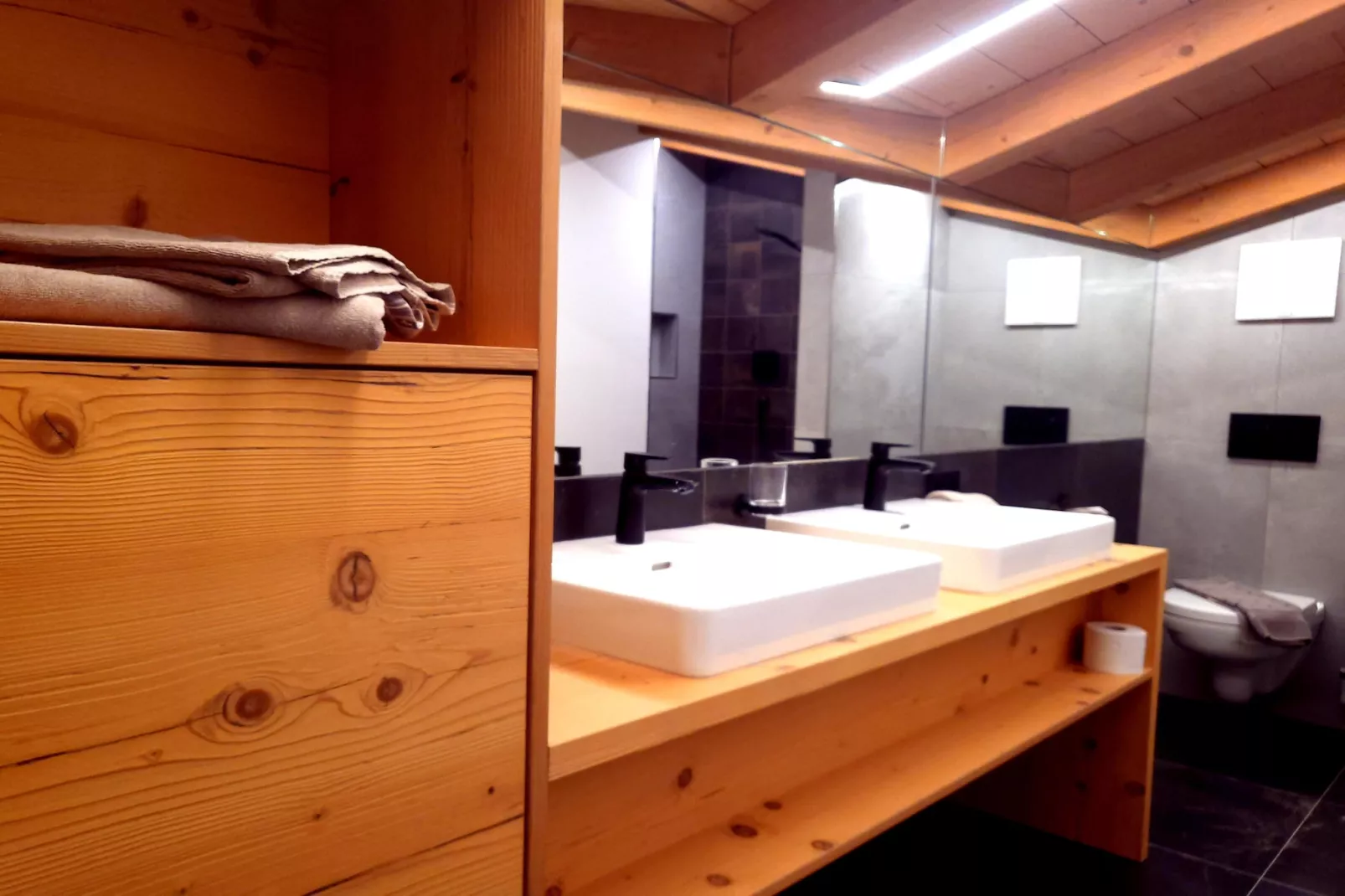 Appartement Tauernfenster-Badkamer