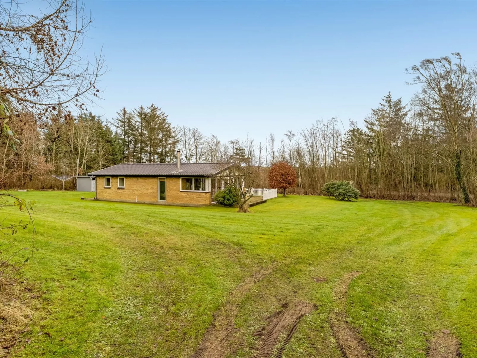 "Marika" - 400m to the fjord-Buiten