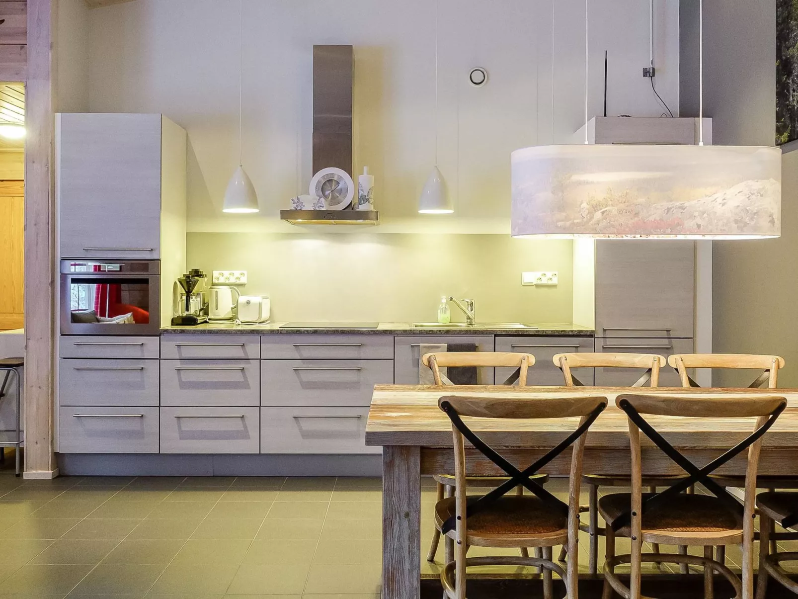 Sallan panparkstie 14 b-Binnen