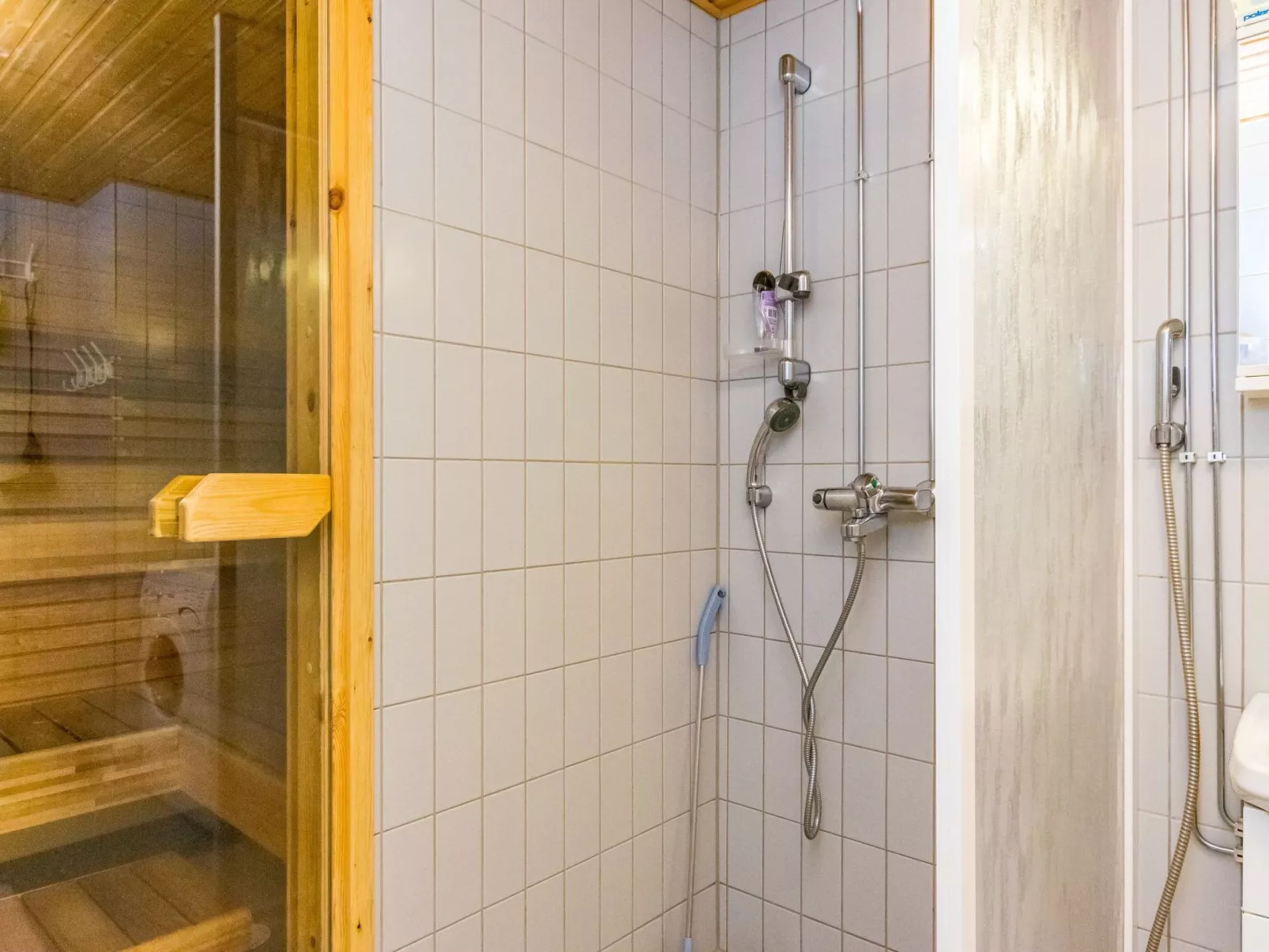 Karhunvartijan kota b1-Binnen