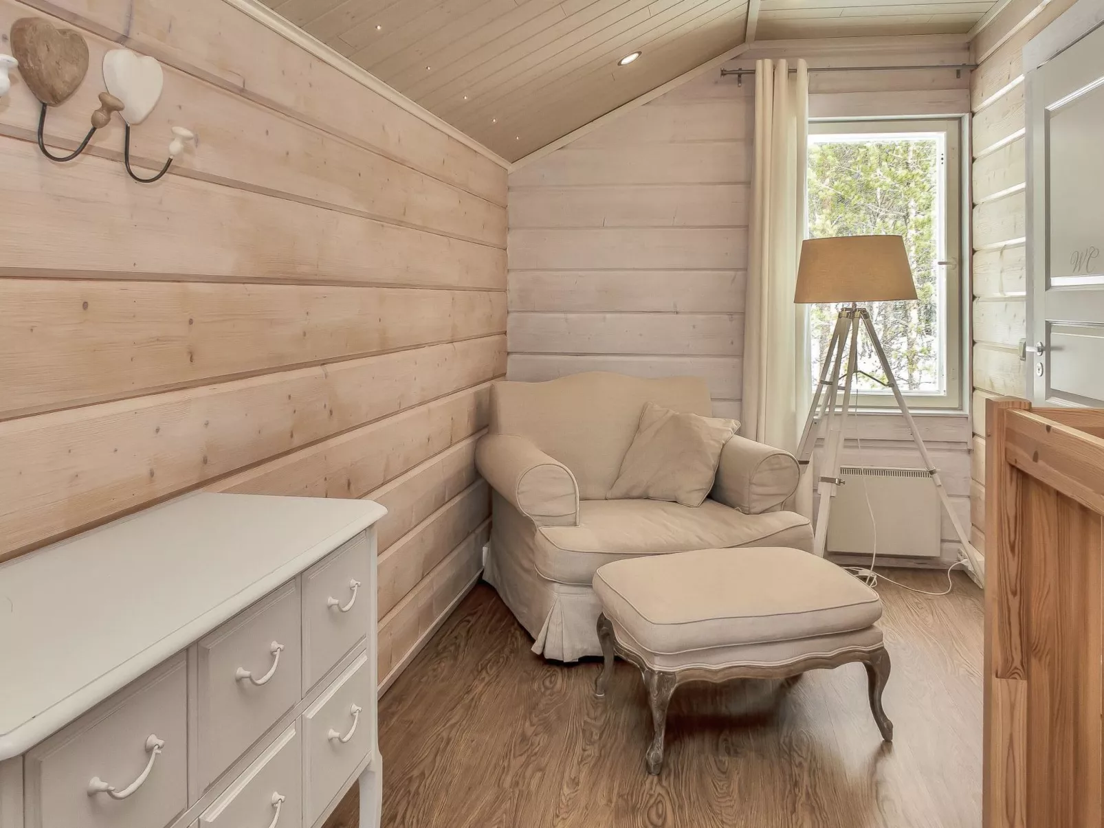 Saaruan aurinko-Binnen