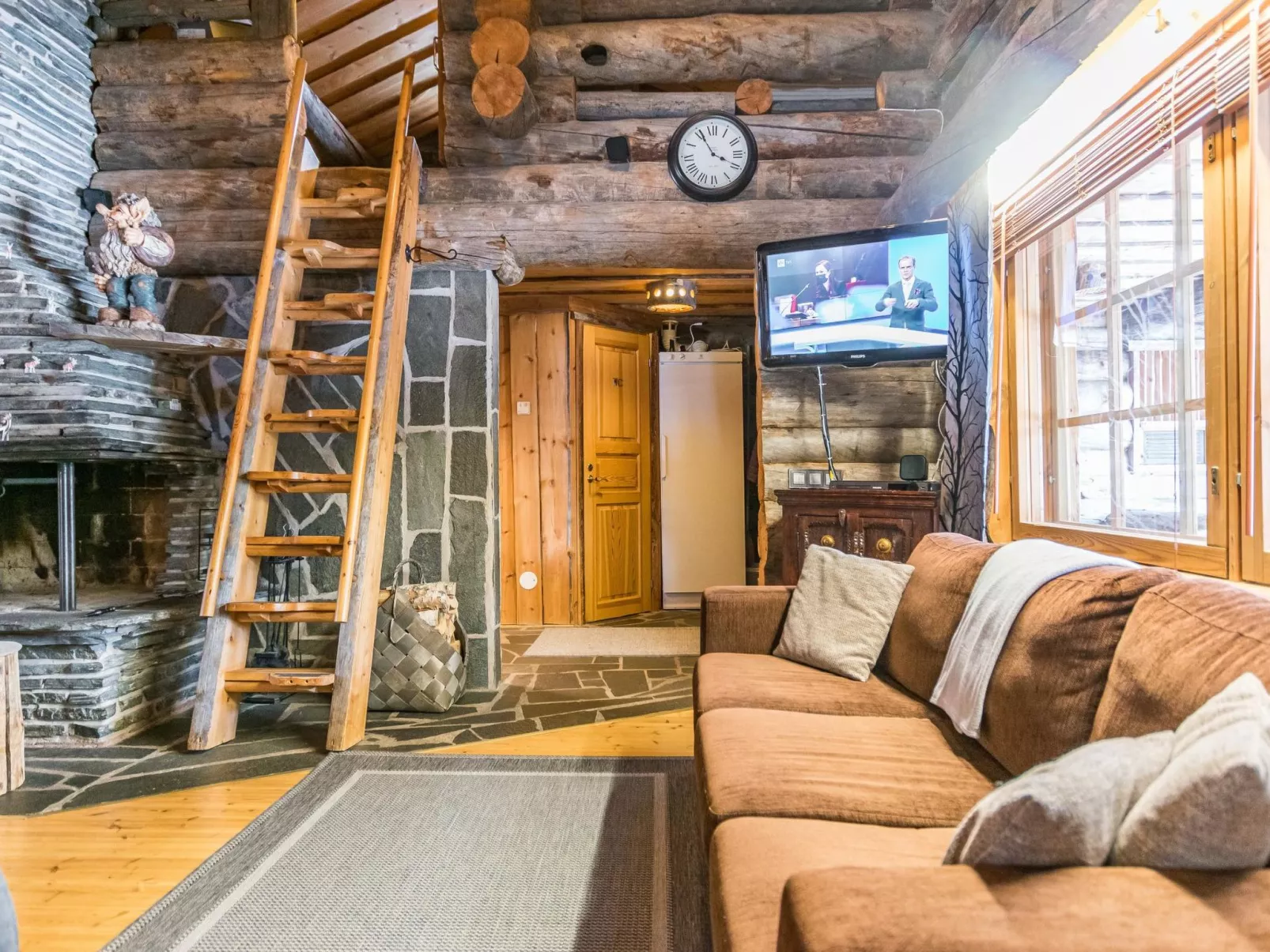 Seitsemän savua 4-Binnen