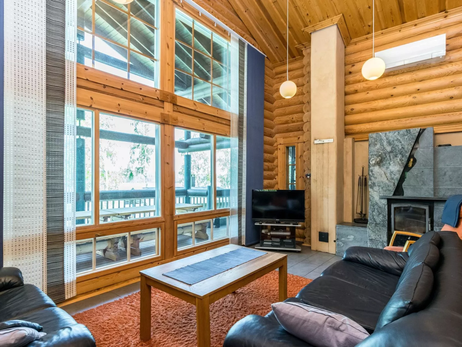 Villa kotikoivu-Binnen