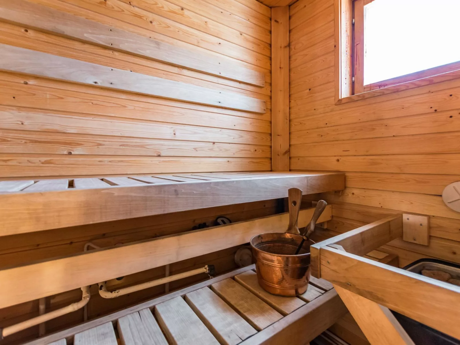 Aurinkoalppi 10b paritalo-Binnen