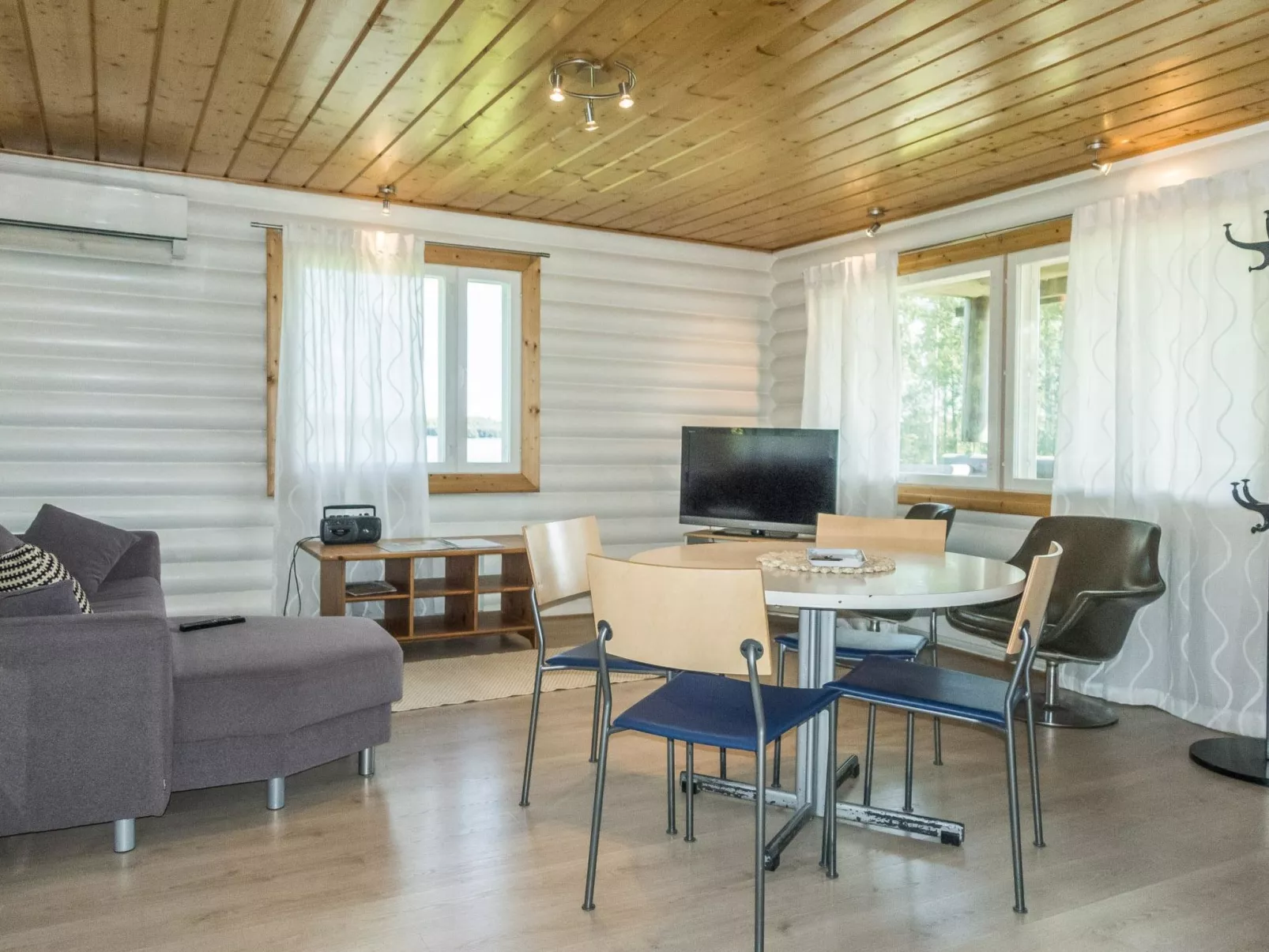 Aamunkoin rantatupa-Binnen