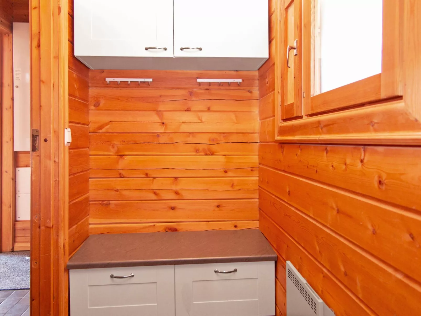 Lomasyväri 810-Binnen