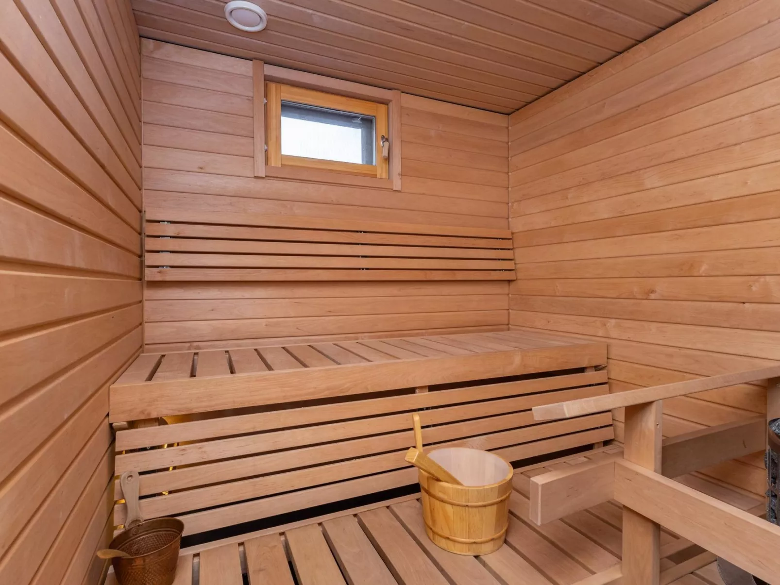 Velhotar 1 a 1-Binnen