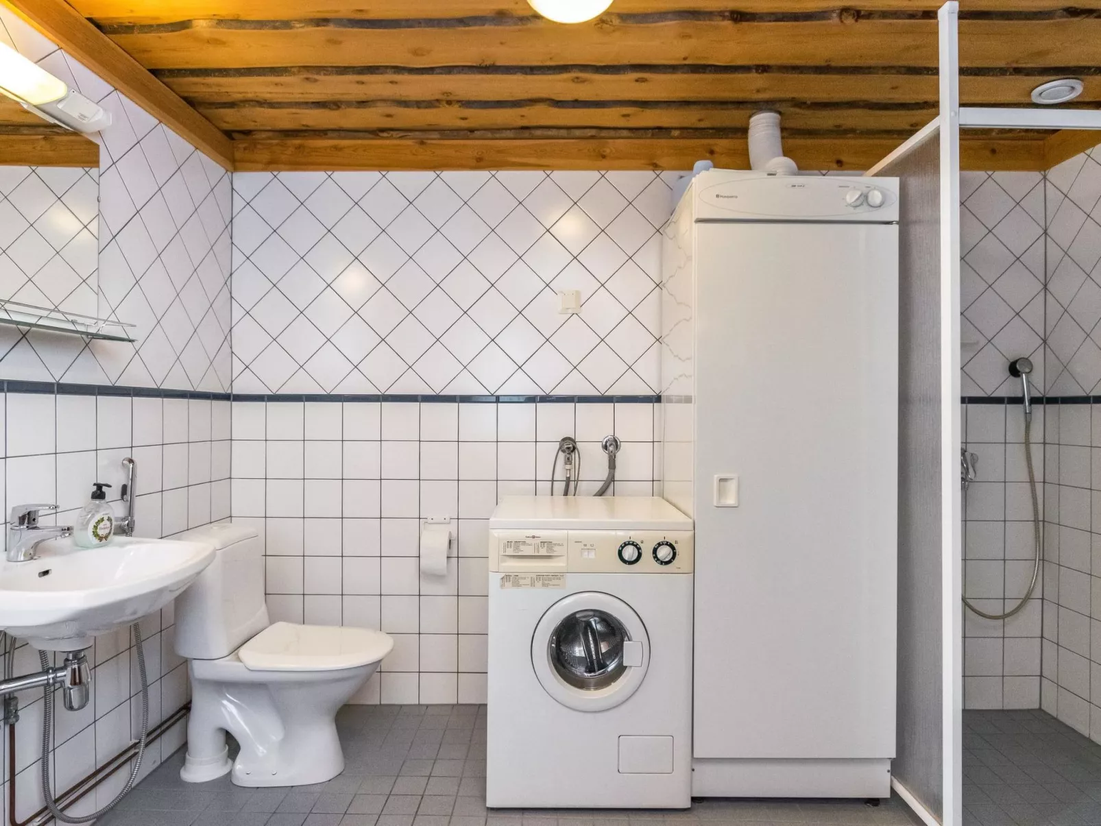 Pihlakieppi 2-Binnen