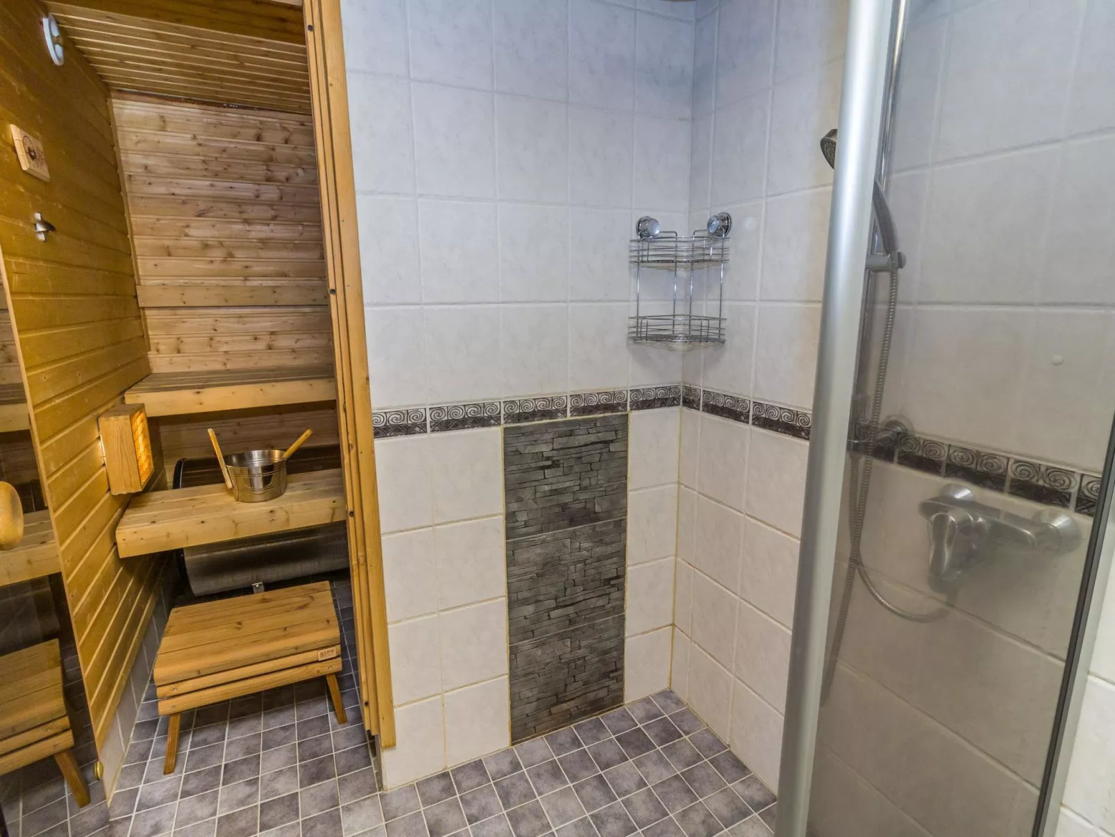 Porokaarre nr 10-Binnen