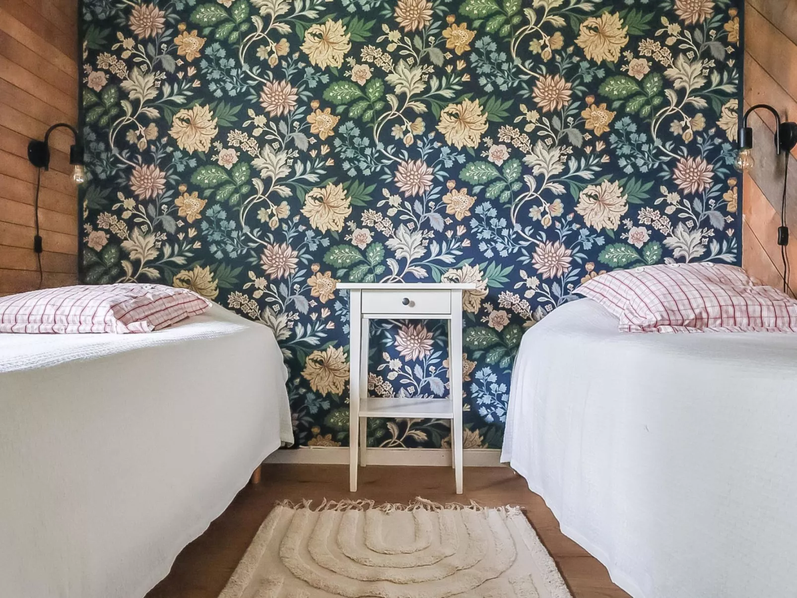 Artturin mökki-Binnen