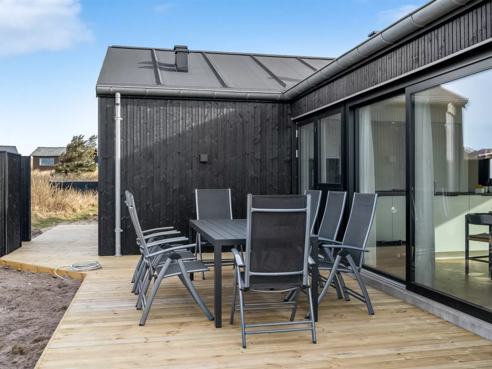 "Jouni" - 200m from the sea-Buiten