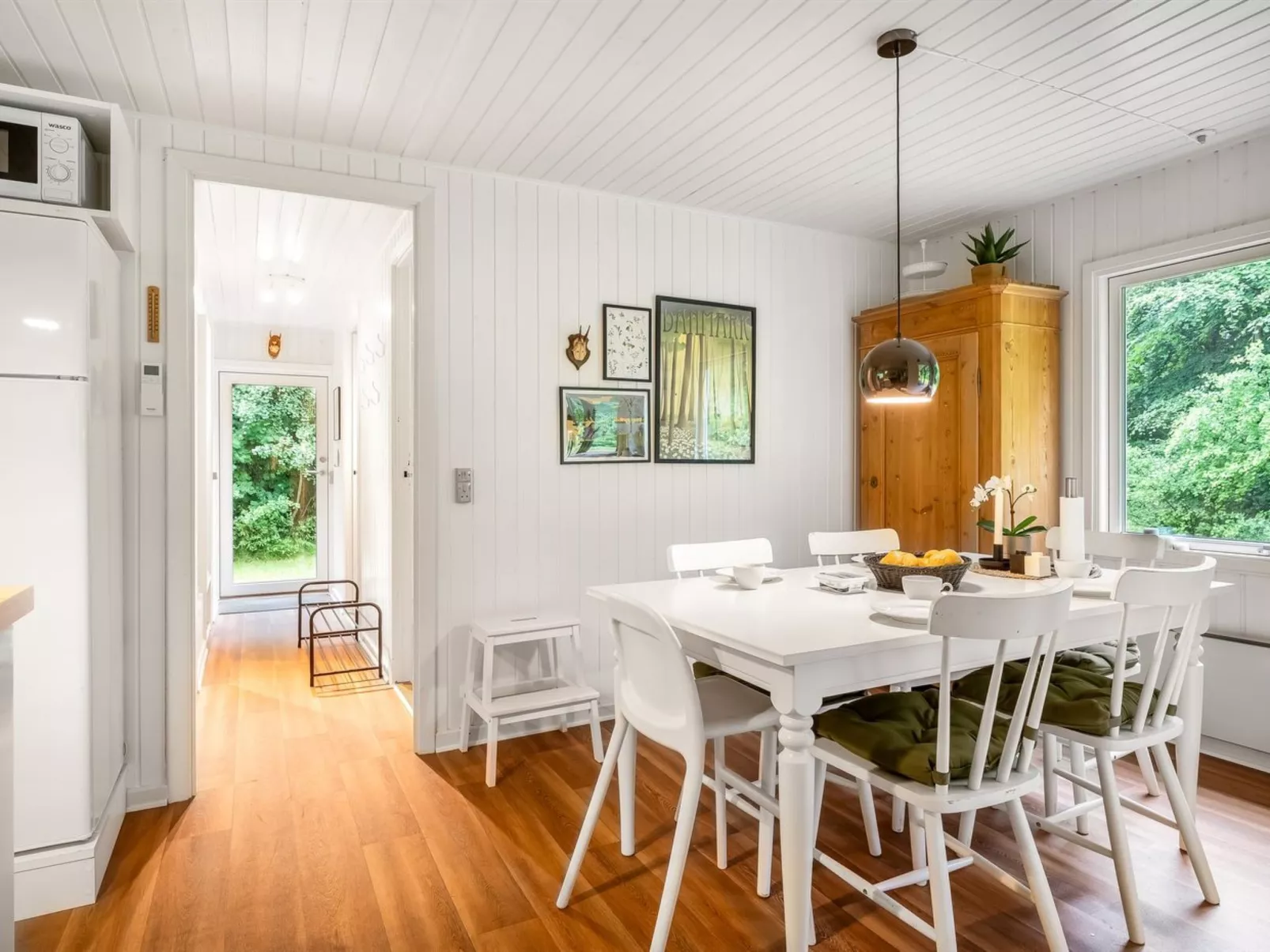 "Gitten" -  from the sea-Binnen