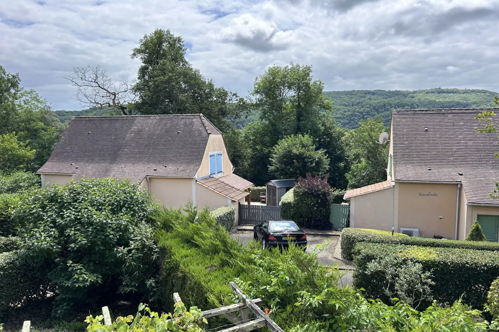 Sur la Cave-Uitzicht zomer