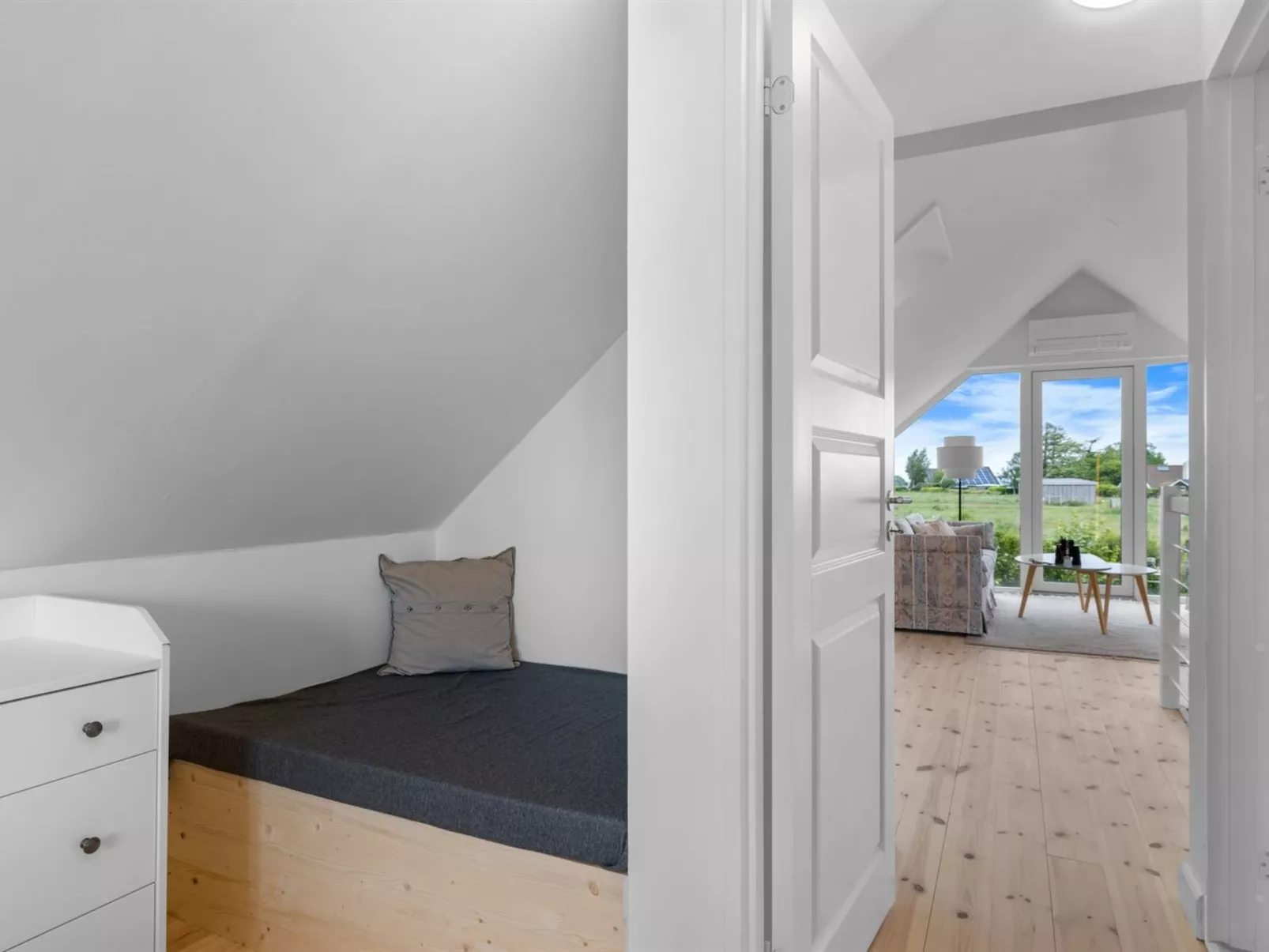 "Aliana" - 300m from the sea-Binnen