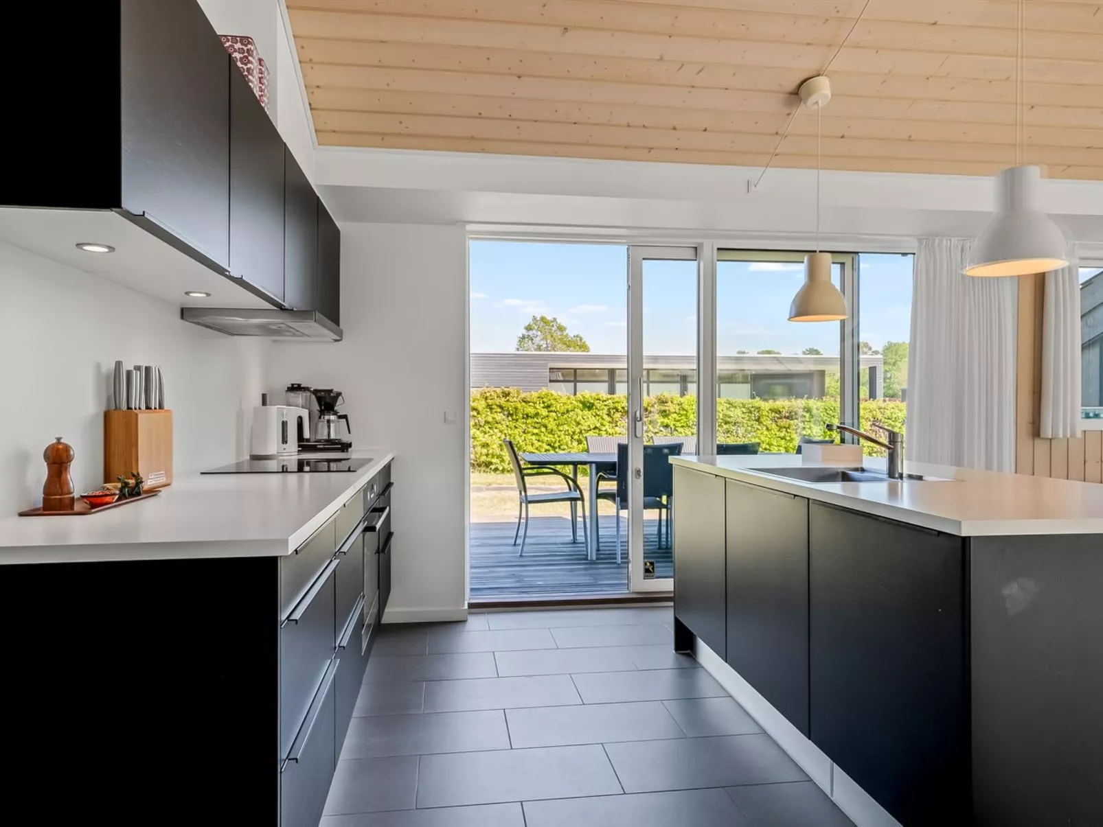 "Kody" - 400m from the sea-Binnen