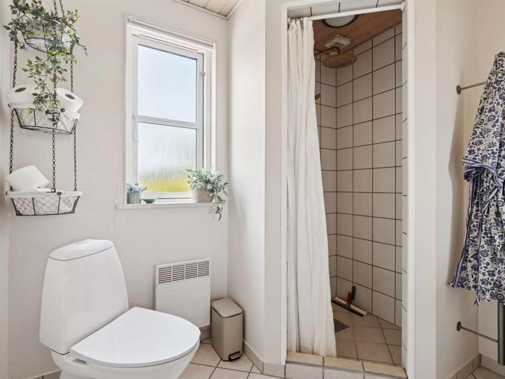 "Mariam" - 100m from the sea-Binnen