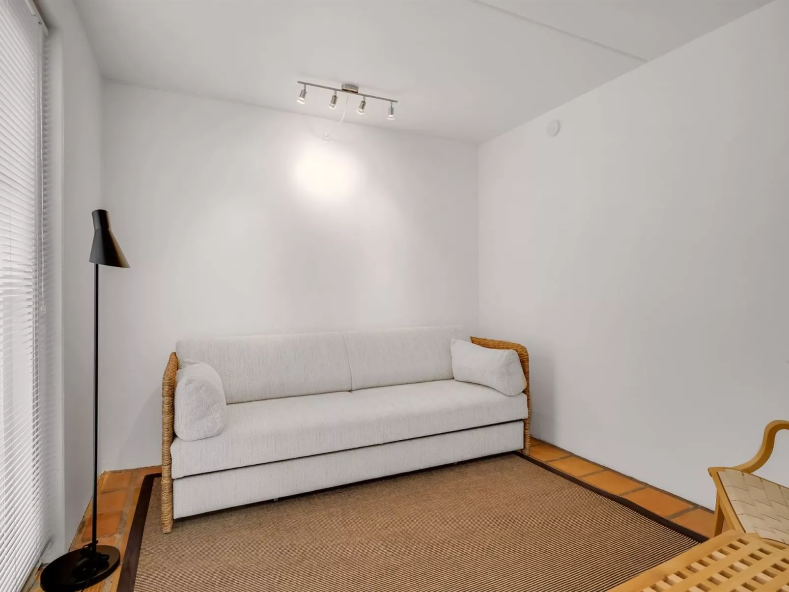 "Nis" - 900m from the sea-Binnen