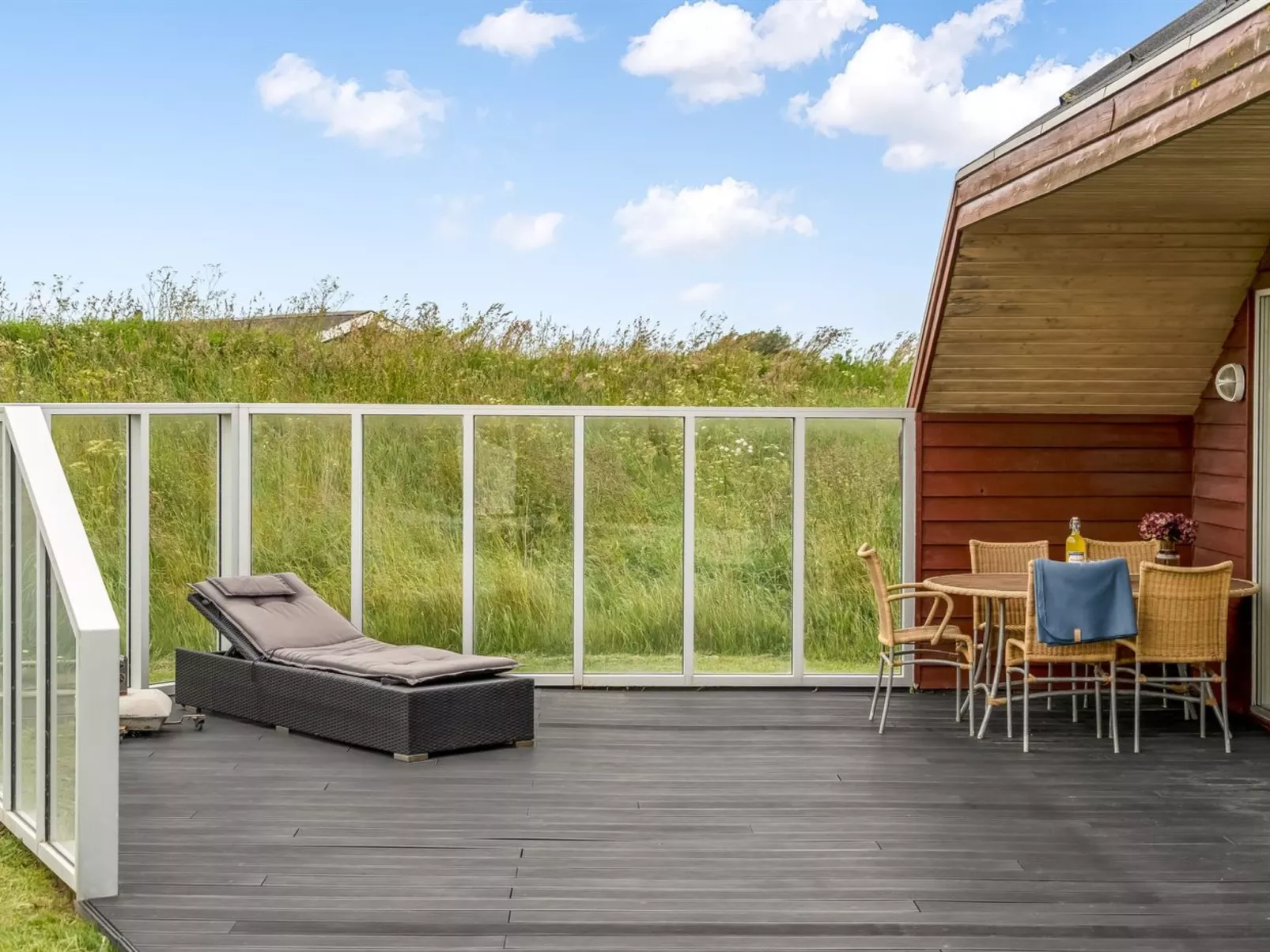 "Tjark" - 500m from the sea-Buiten