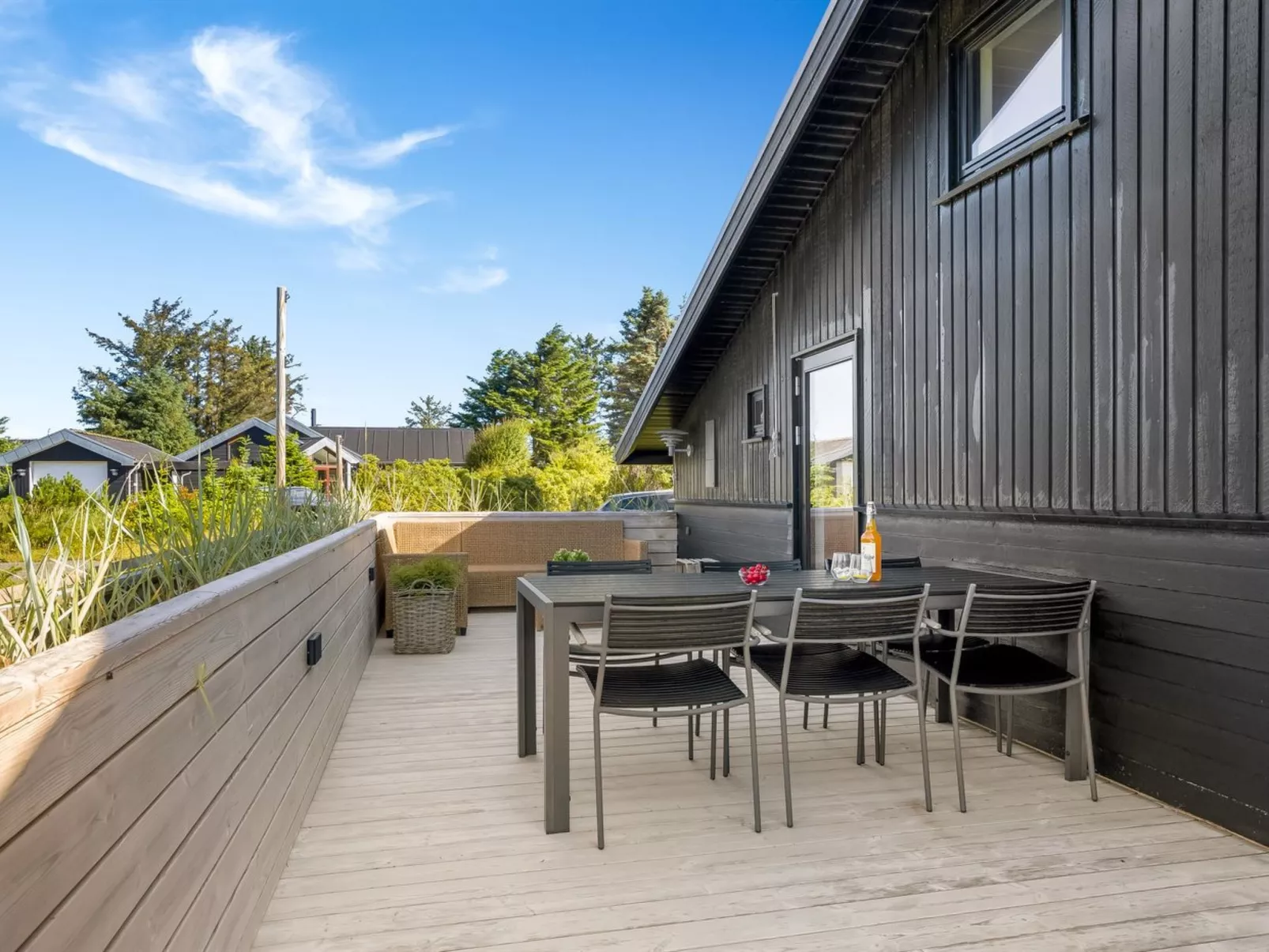 "Verner" - 990m from the sea-Buiten