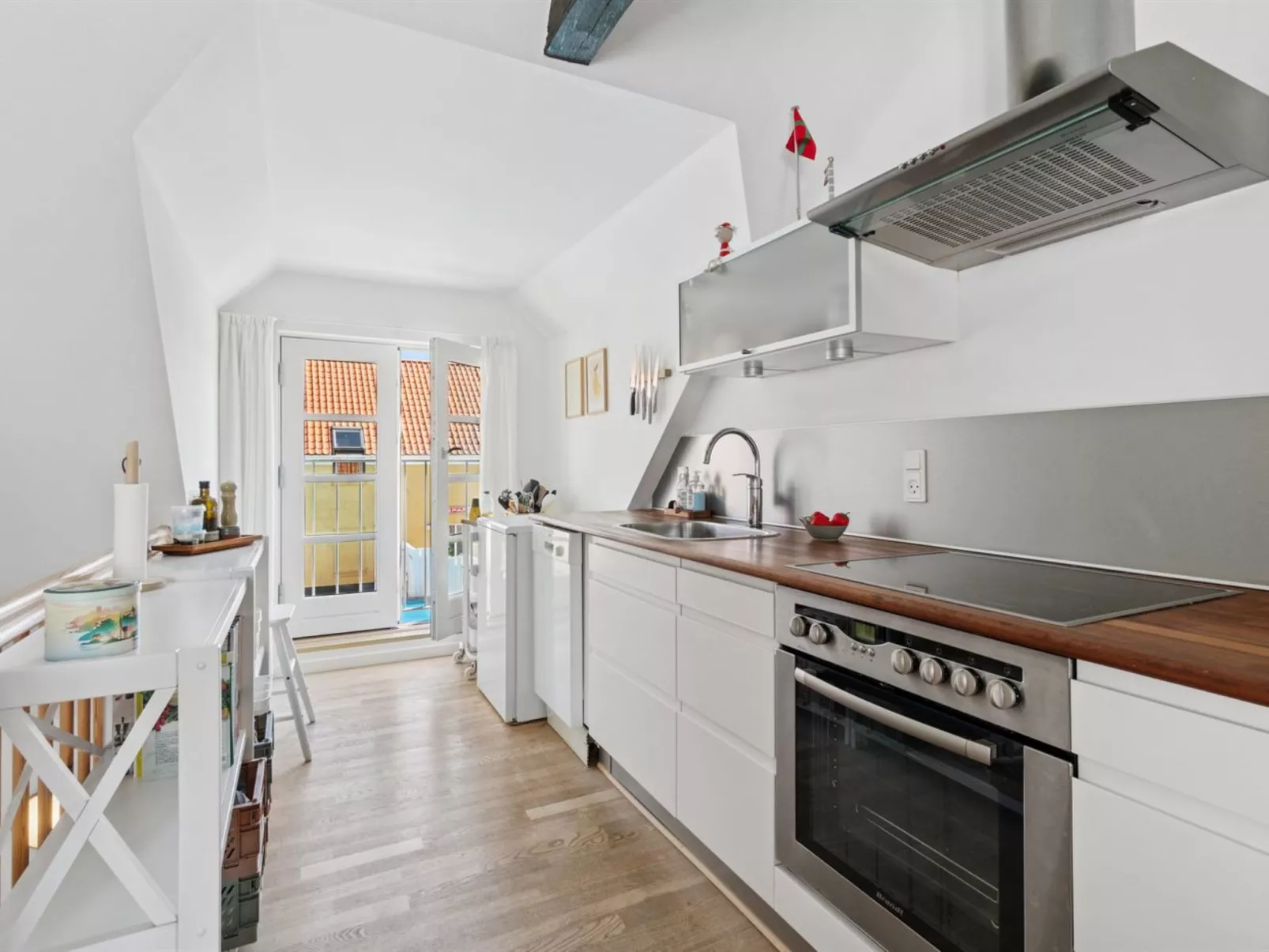 "Elemine" - 500m from the sea-Binnen